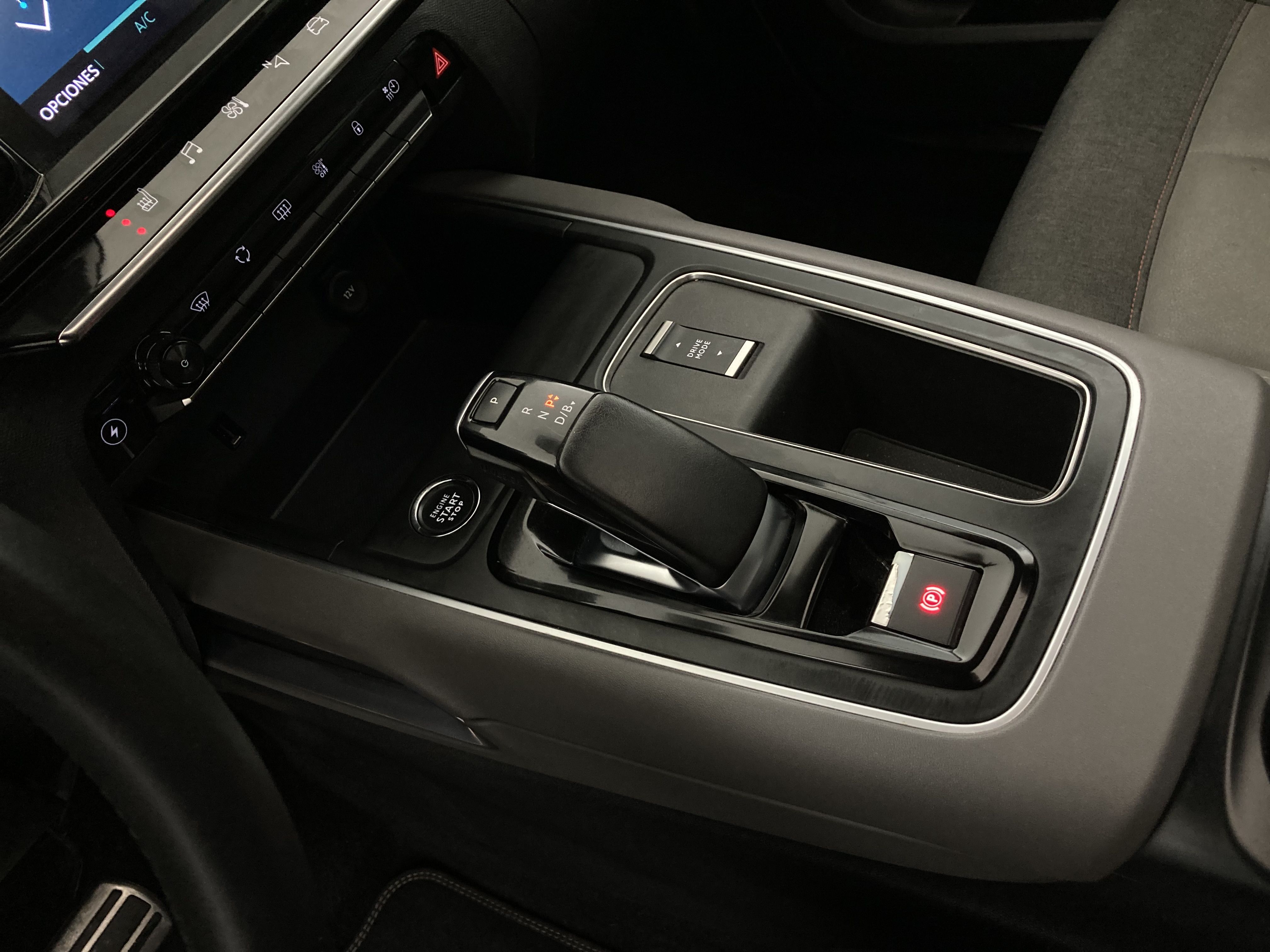 citroen c5 aircross shine 1.6 PURETECH HYBRID 225 E-EAT 2022 gris acier / negro 17