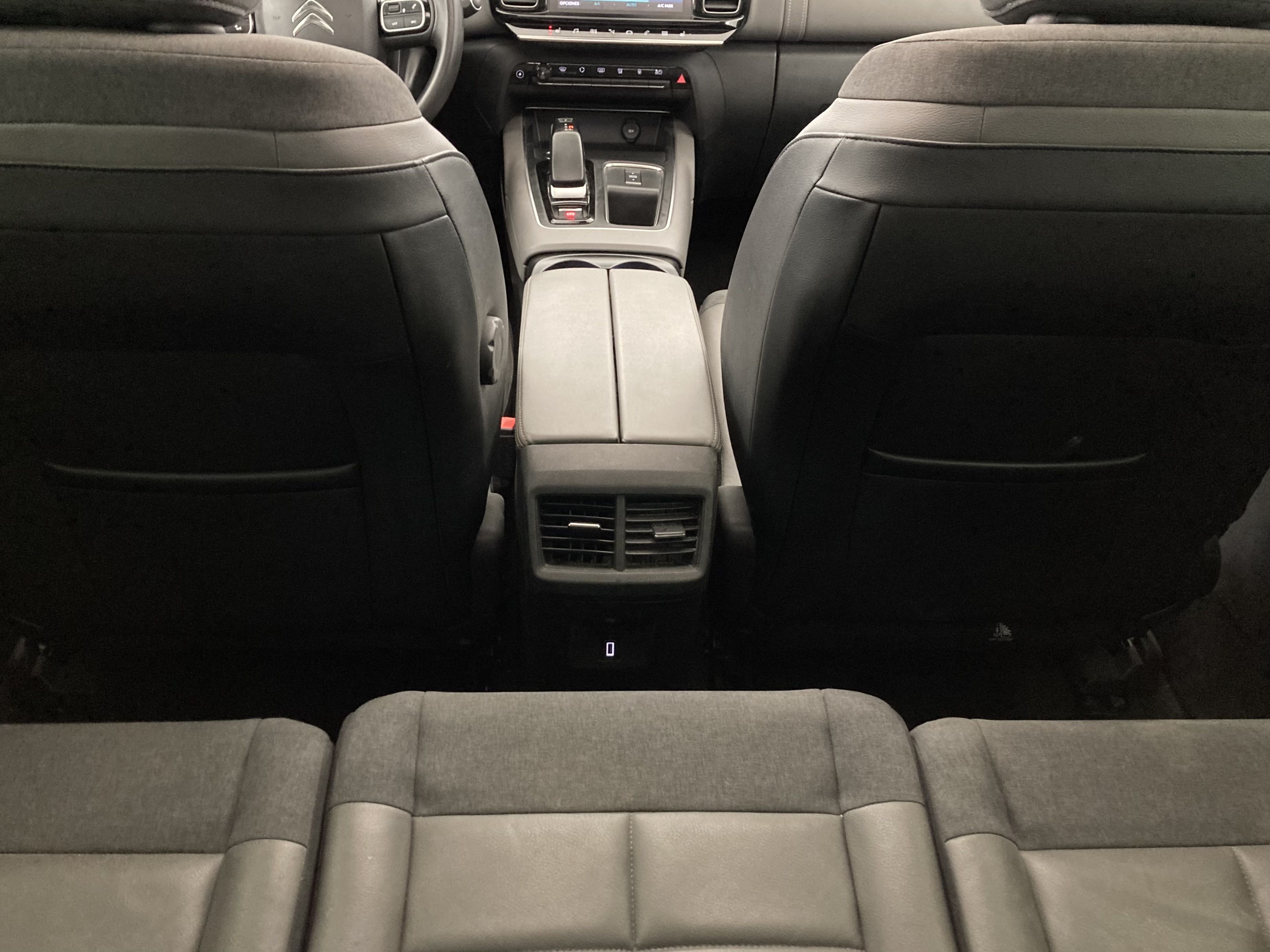 citroen c5 aircross shine 1.6 PURETECH HYBRID 225 E-EAT 2022 gris acier / negro 21