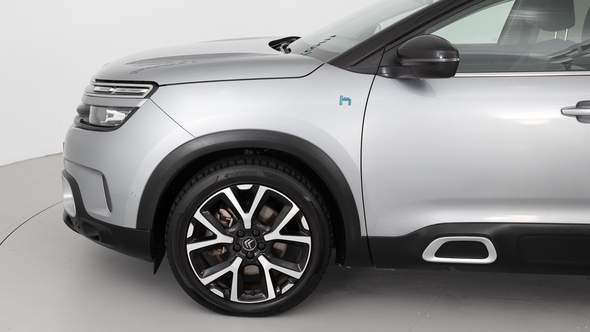 citroen c5 aircross shine 1.6 PURETECH HYBRID 225 E-EAT 2022 gris acier / negro 27