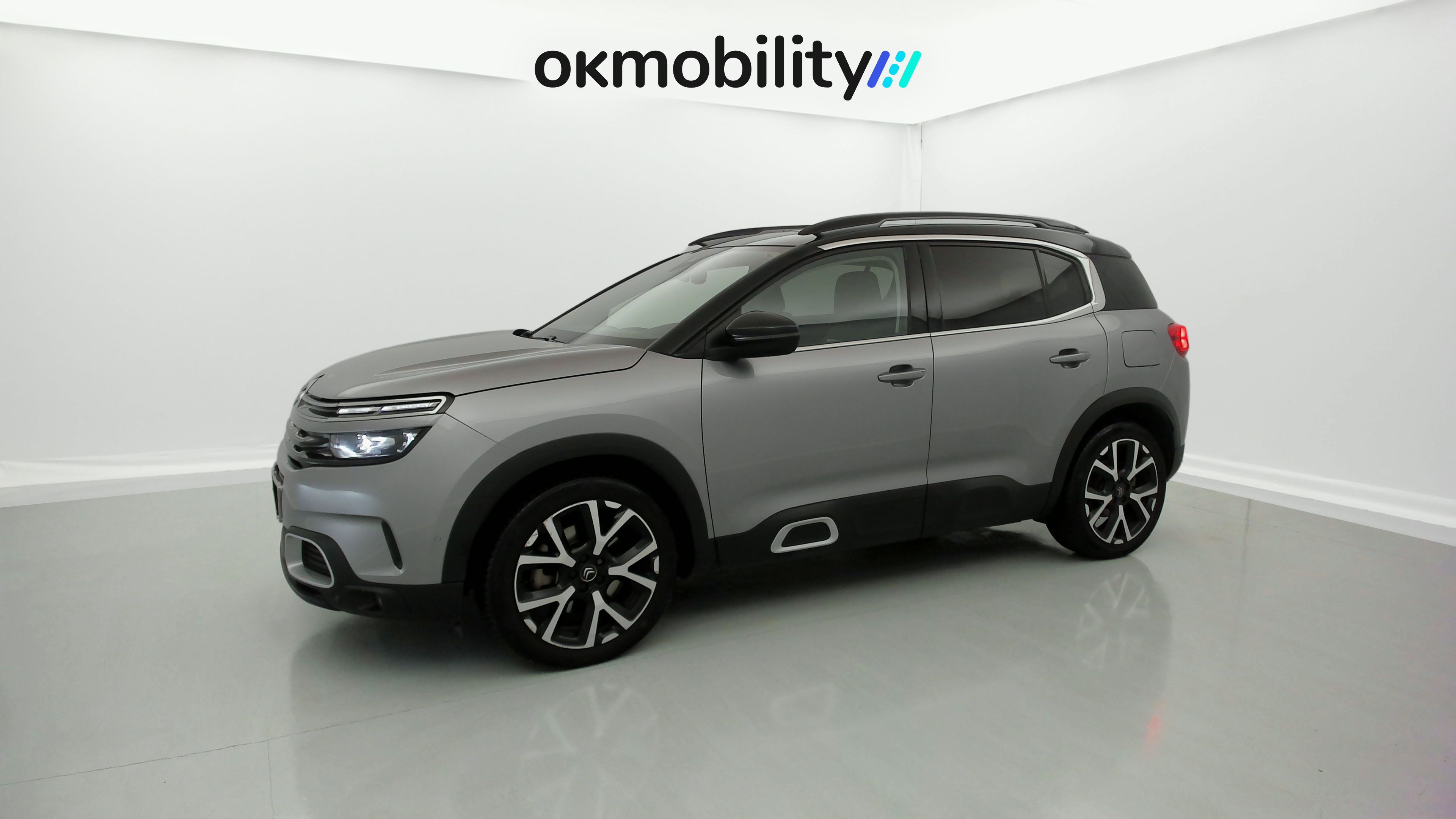 citroen c5 aircross shine 1.6 PURETECH HYBRID 225 E-EAT 2022 gris acier / negro 8