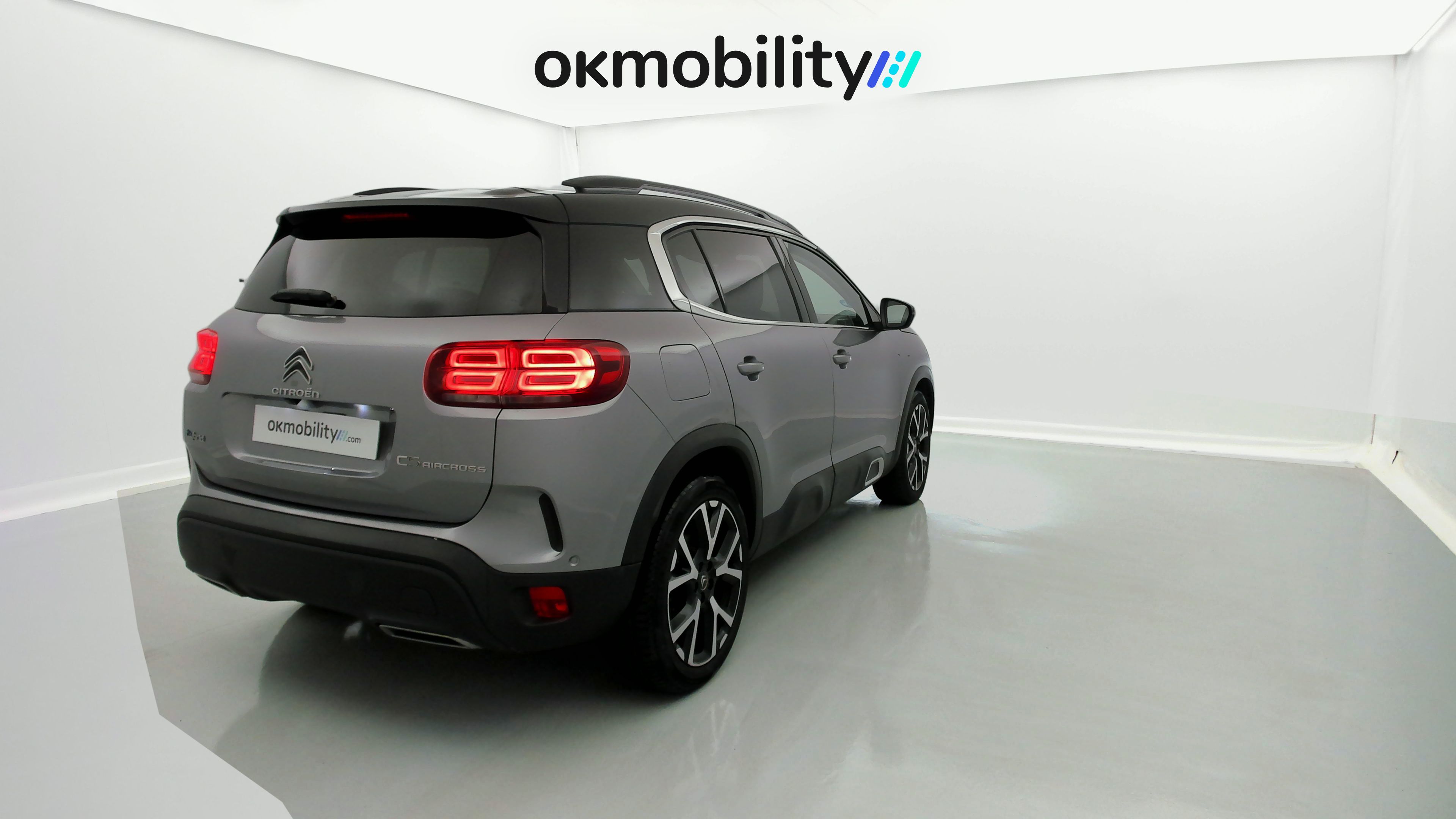 citroen c5 aircross shine 1.6 PURETECH HYBRID 225 E-EAT 2022 gris acier / negro 13