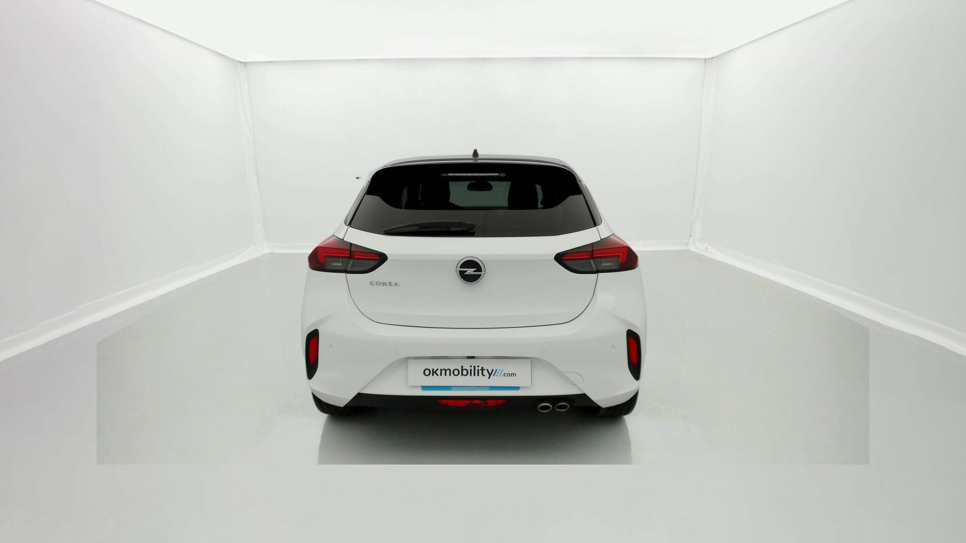 opel corsa gs line 1.2 130CV AUTO 2022 blanco ion / negro 6