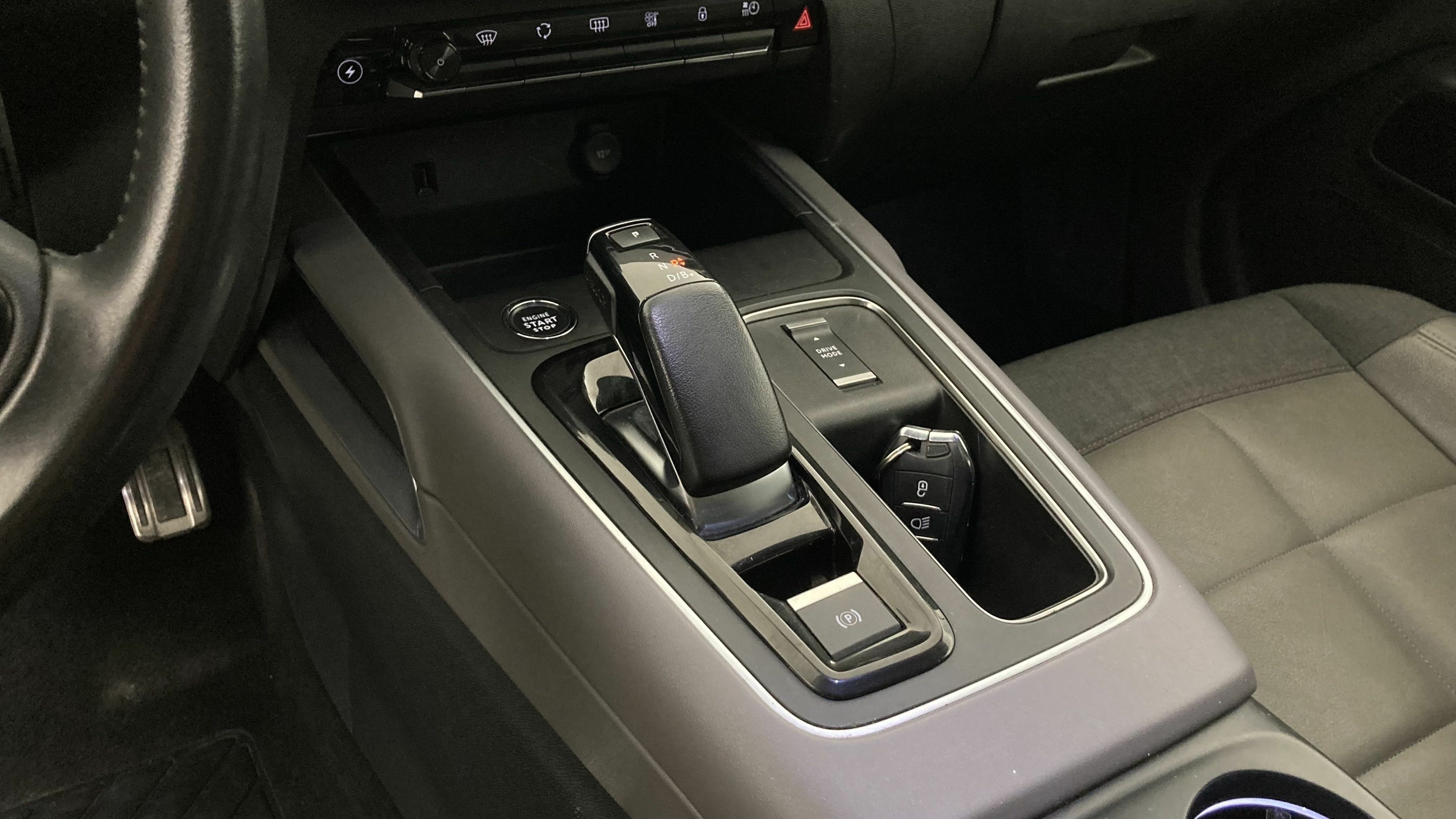 citroen c5 aircross shine 1.6 PURETECH HYBRID 225 E-EAT 2022 gris acier / negro 9