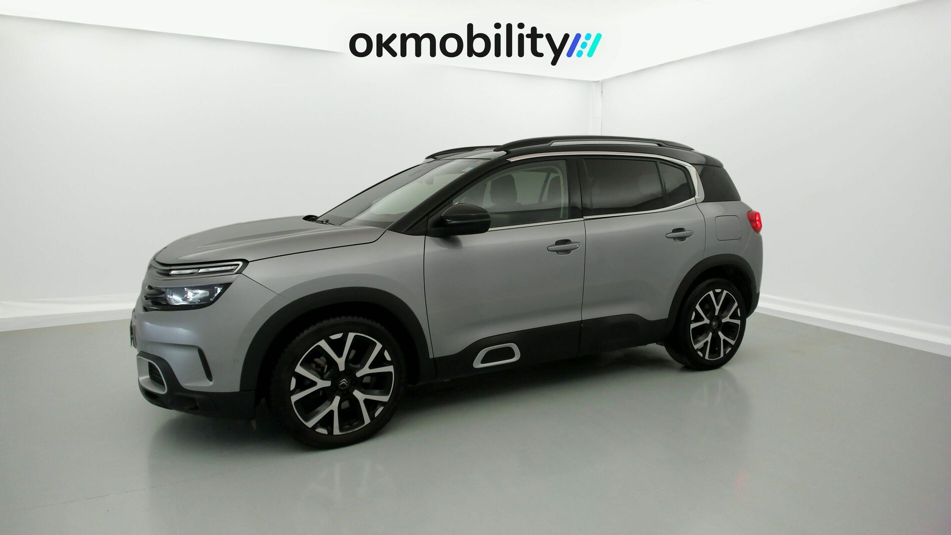 citroen c5 aircross shine 1.6 PURETECH HYBRID 225 E-EAT 2022 gris acier / negro 5