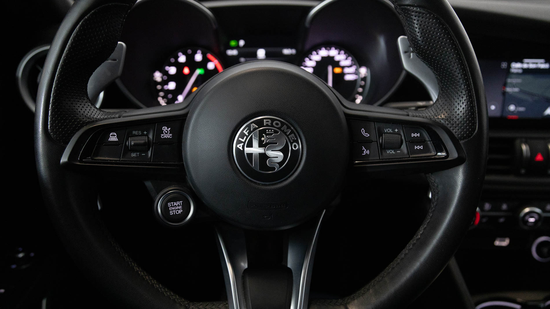 alfa romeo giulia veloce 2.0 TURBO 280CV AWD AUTO 2022 rojo alfa 9