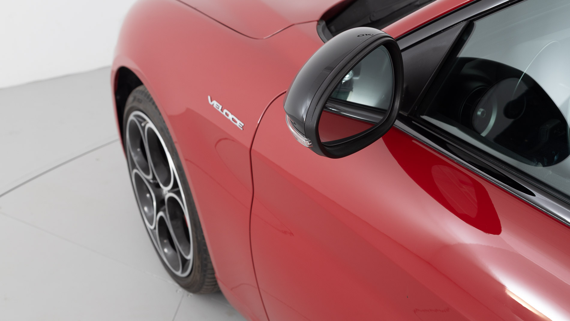 alfa romeo giulia veloce 2.0 TURBO 280CV AWD AUTO 2022 rojo alfa 16