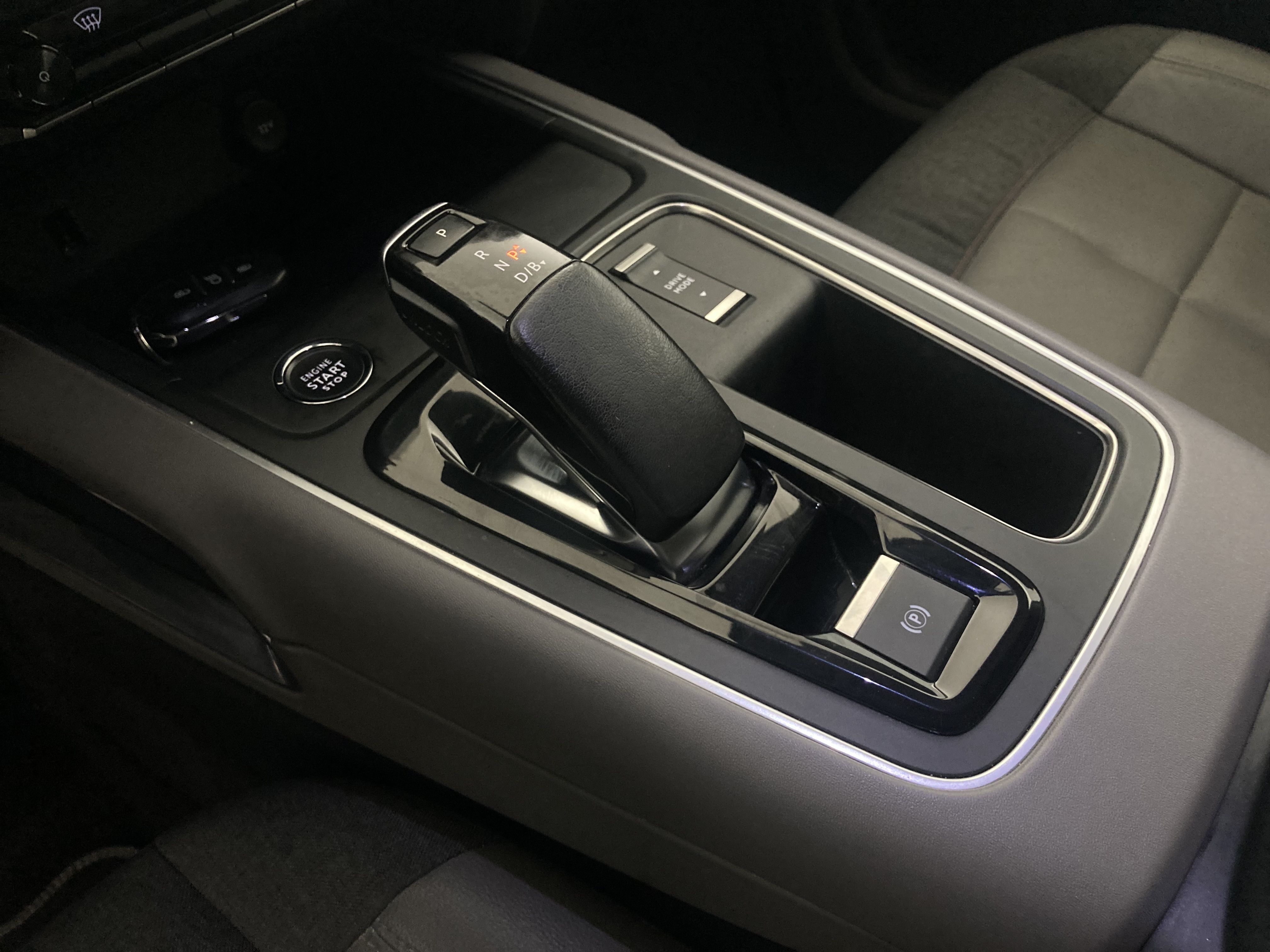 citroen c5 aircross shine 1.6 PURETECH HYBRID 225 E-EAT 2022 gris platino / negro 14