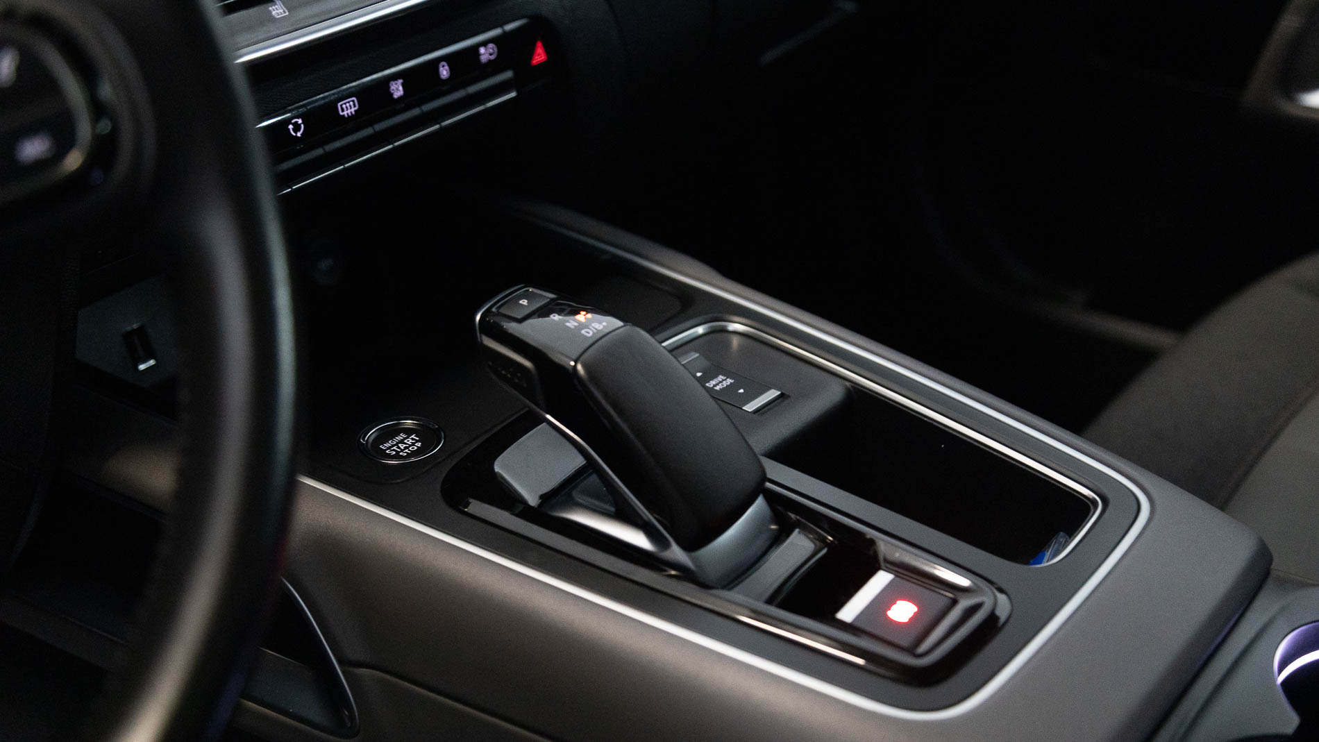 citroen c5 aircross shine 1.6 PURETECH HYBRID 225 E-EAT 2022 gris platino / negro 19