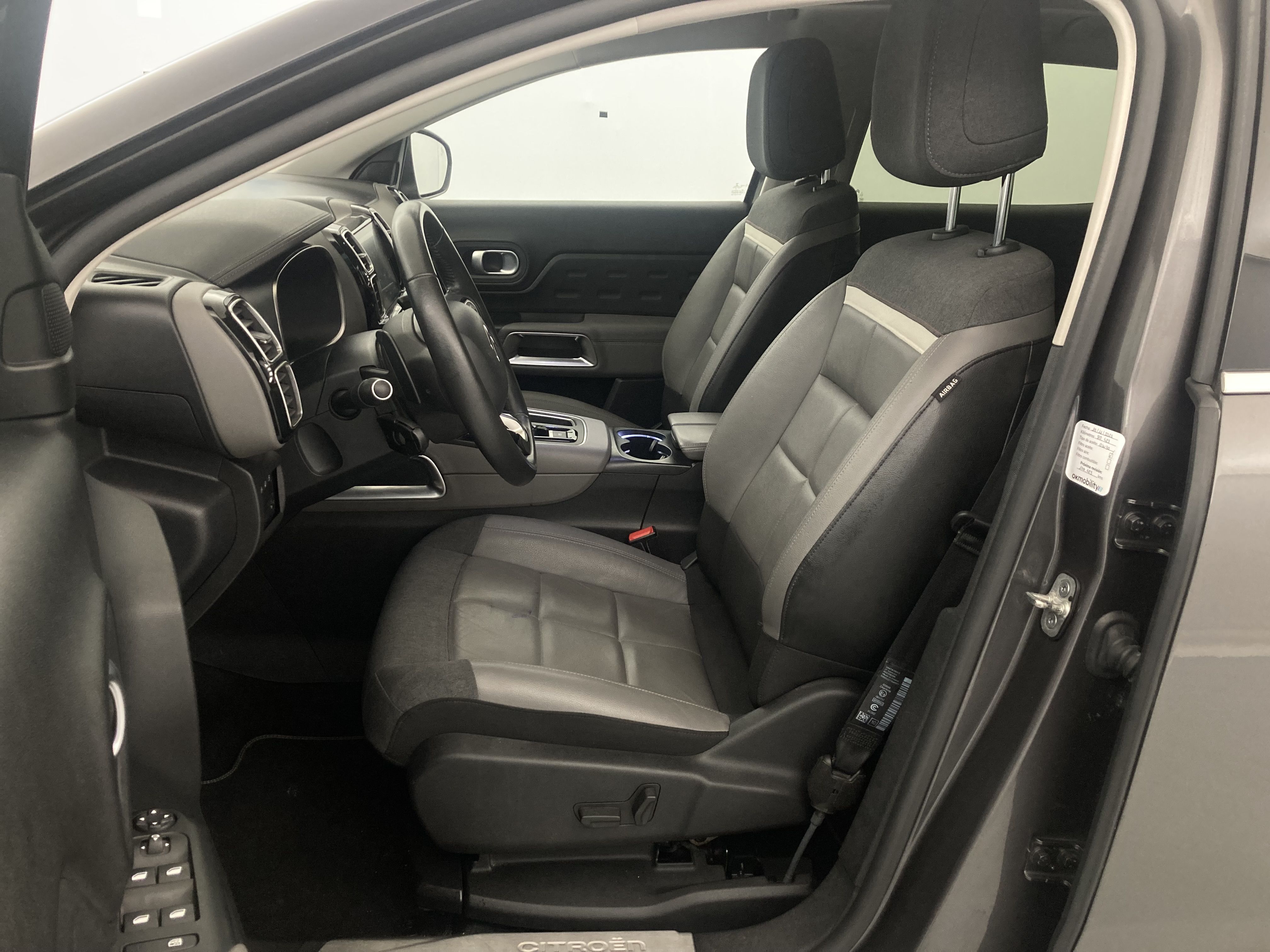 citroen c5 aircross shine 1.6 PURETECH HYBRID 225 E-EAT 2022 gris platino / negro 19