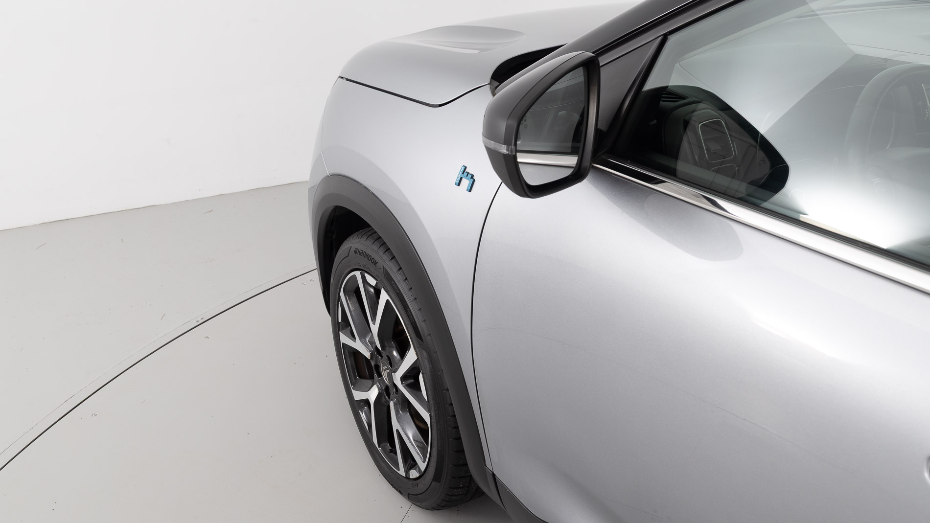 citroen c5 aircross shine 1.6 PURETECH HYBRID 225 E-EAT 2022 gris platino / negro 26