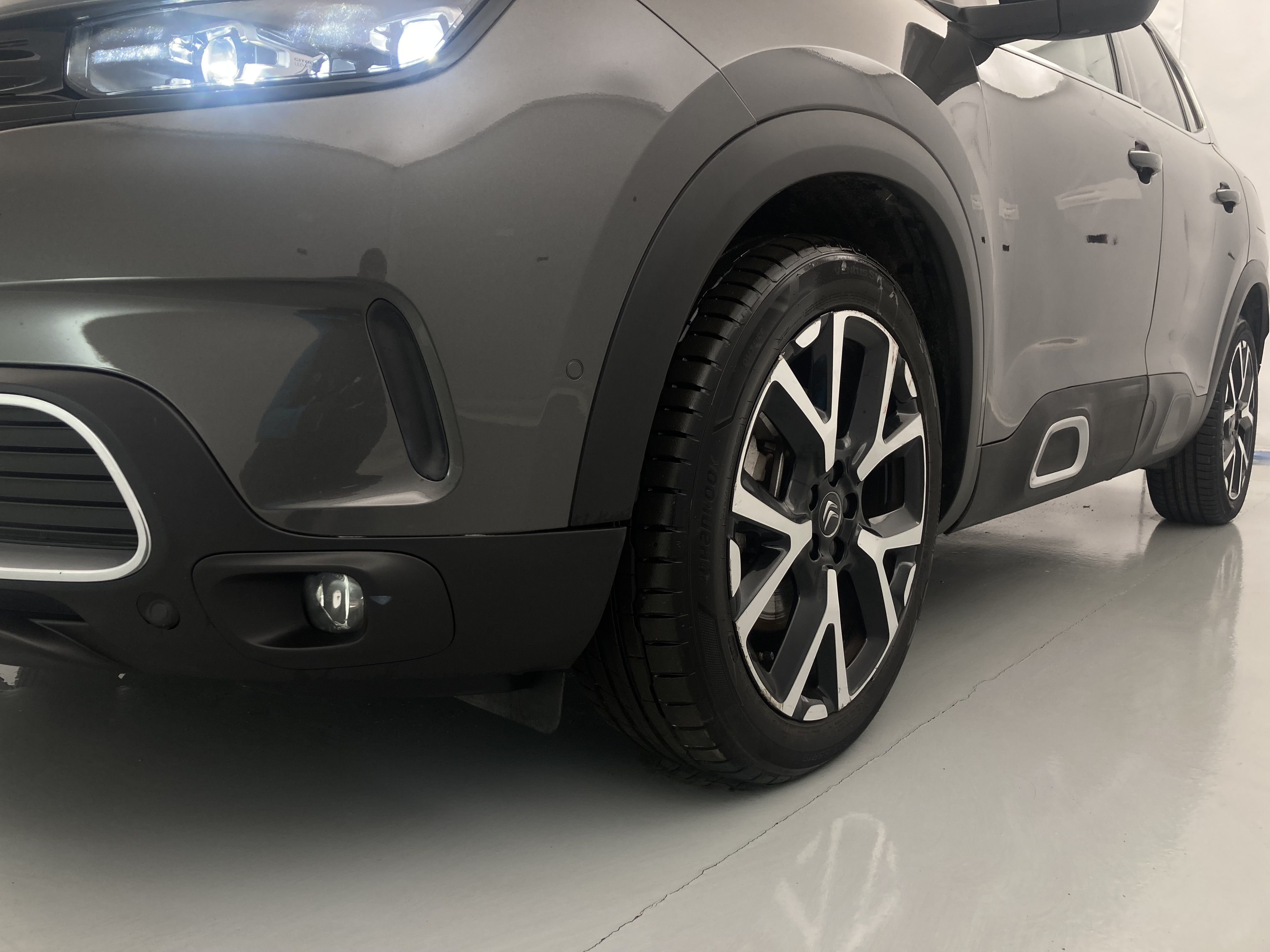 citroen c5 aircross shine 1.6 PURETECH HYBRID 225 E-EAT 2022 gris platino / negro 30