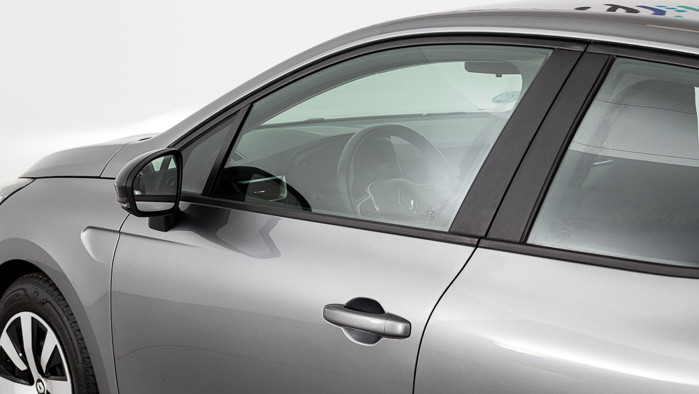 renault clio equilibre 1.0 TCE 90 2023 gris pizarra 22