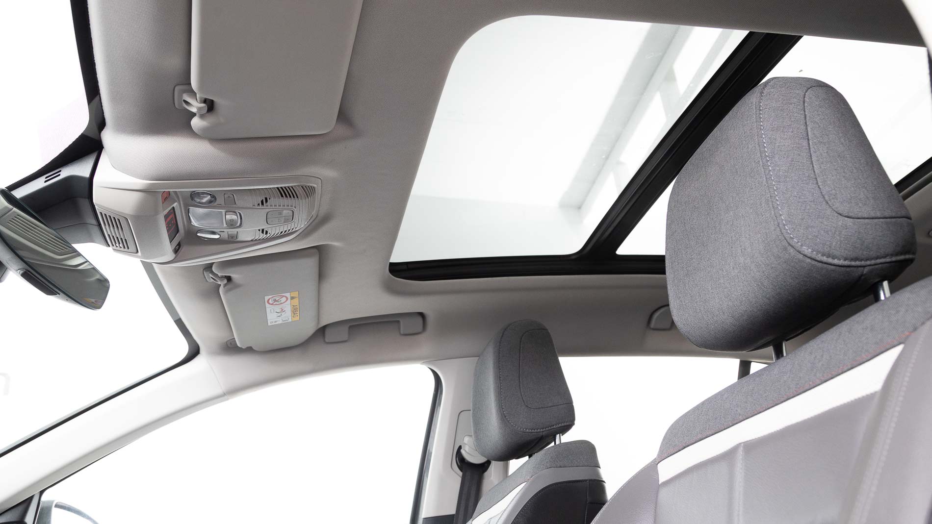 citroen c5 aircross shine 1.6 PURETECH HYBRID 225 E-EAT 2022 gris platino / negro 23