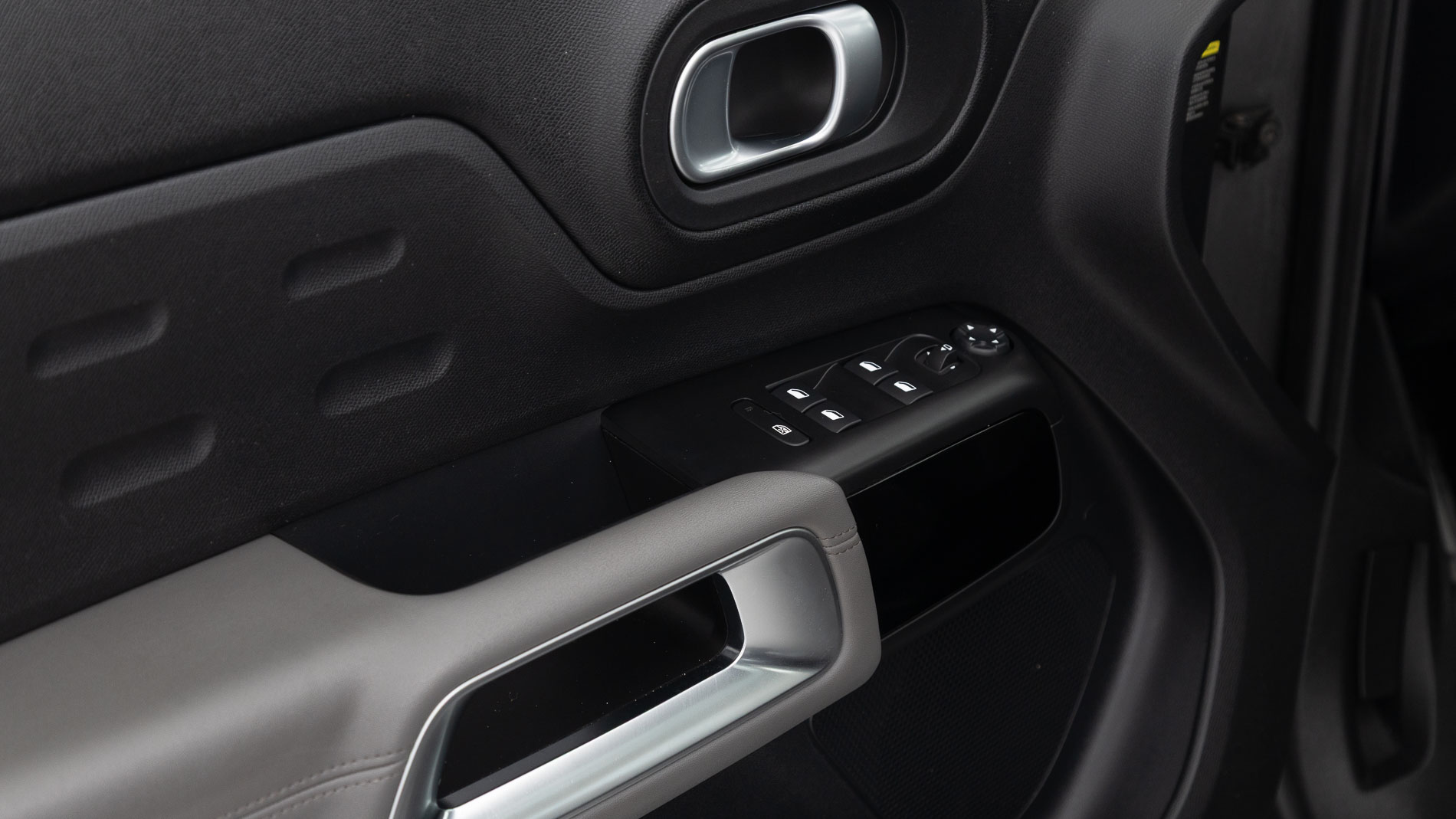 citroen c5 aircross shine 1.6 PURETECH HYBRID 225 E-EAT 2022 gris platino / negro 24