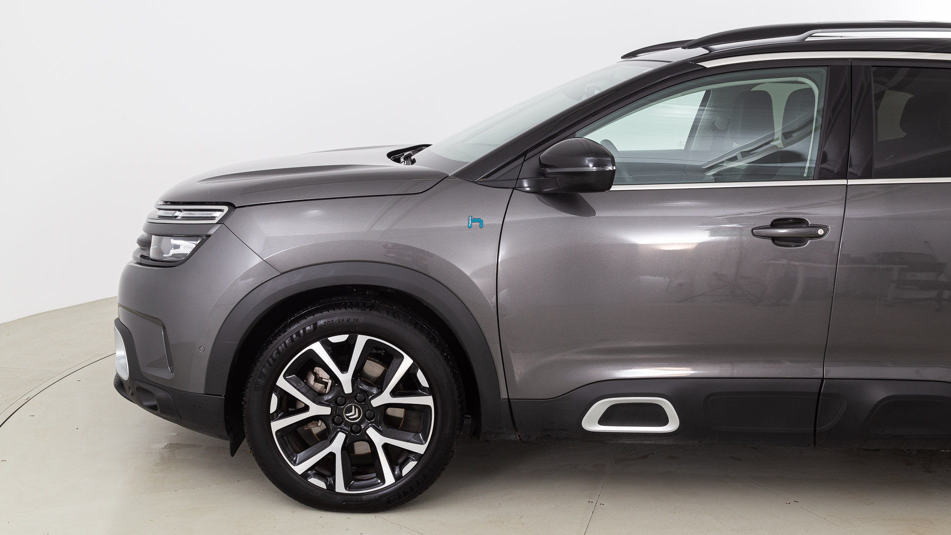 citroen c5 aircross shine 1.6 PURETECH HYBRID 225 E-EAT 2022 gris platino / negro 25