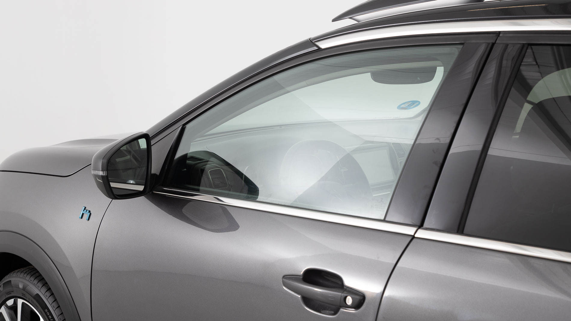 citroen c5 aircross shine 1.6 PURETECH HYBRID 225 E-EAT 2022 gris platino / negro 37