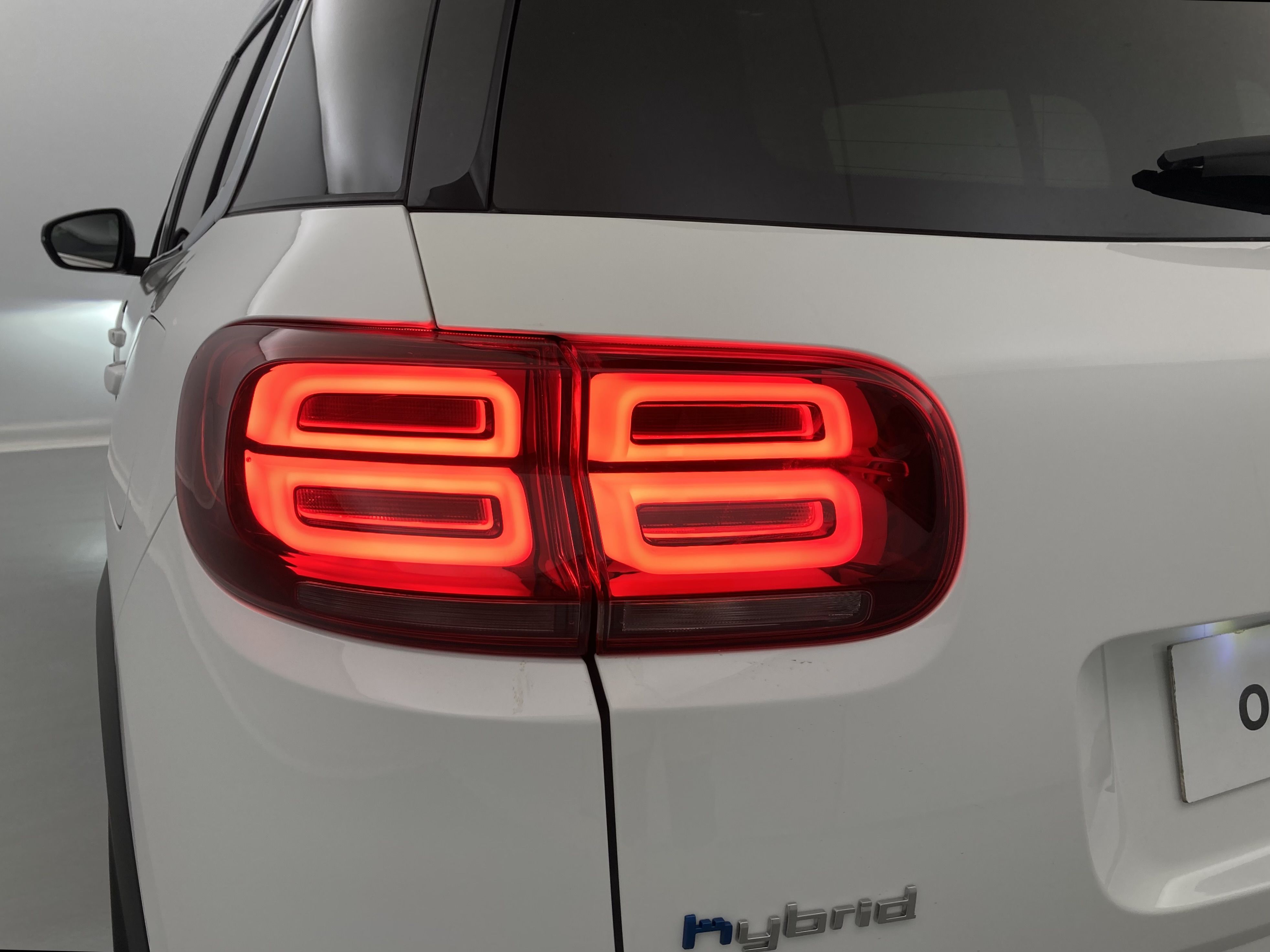 citroen c5 aircross shine 1.6 PURETECH HYBRID 225 E-EAT 2022 blanco nacarado / negro 27