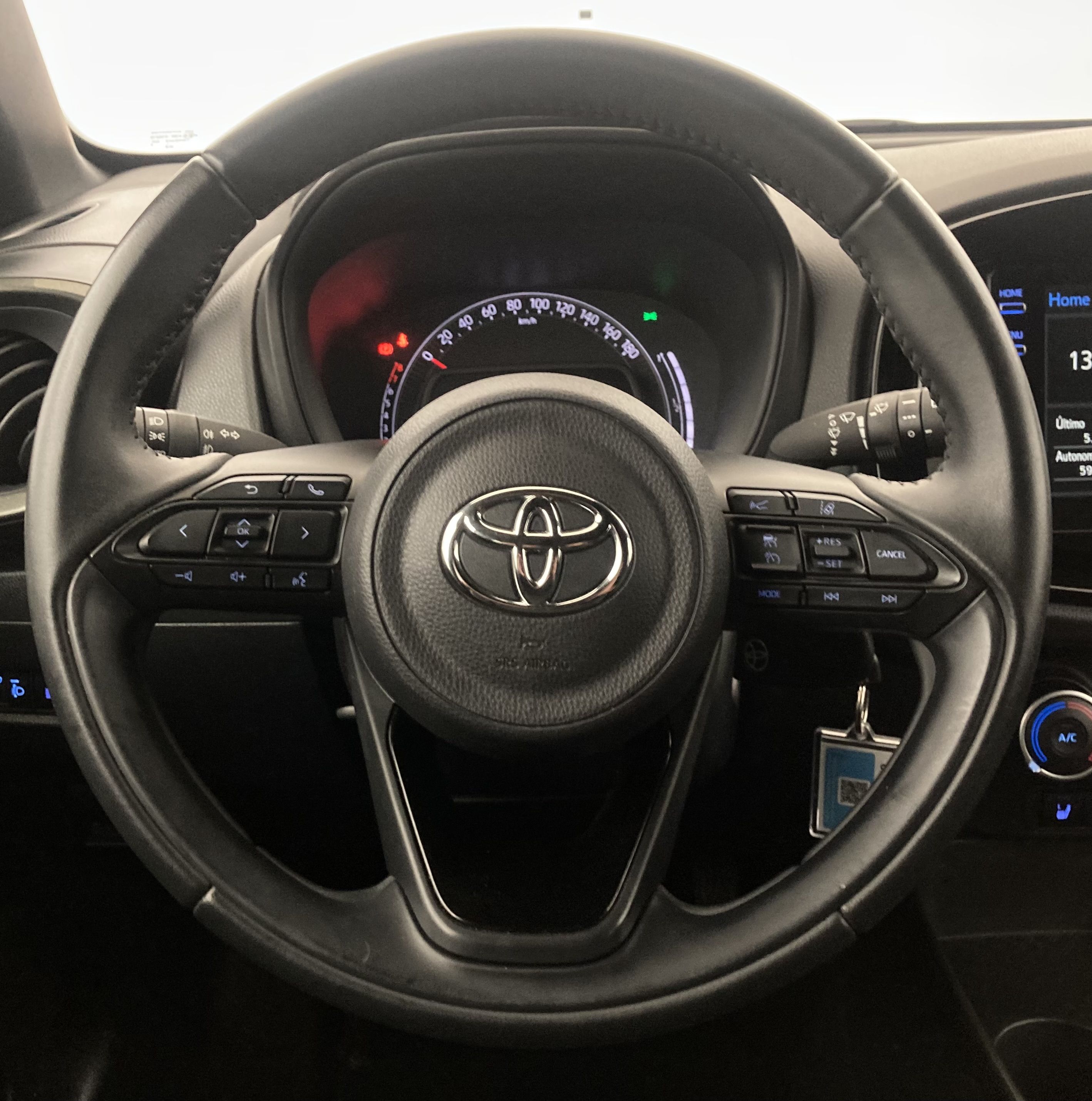 toyota aygo x pulse 1.0 VVT-I 72 2023 cardamon green / black 18