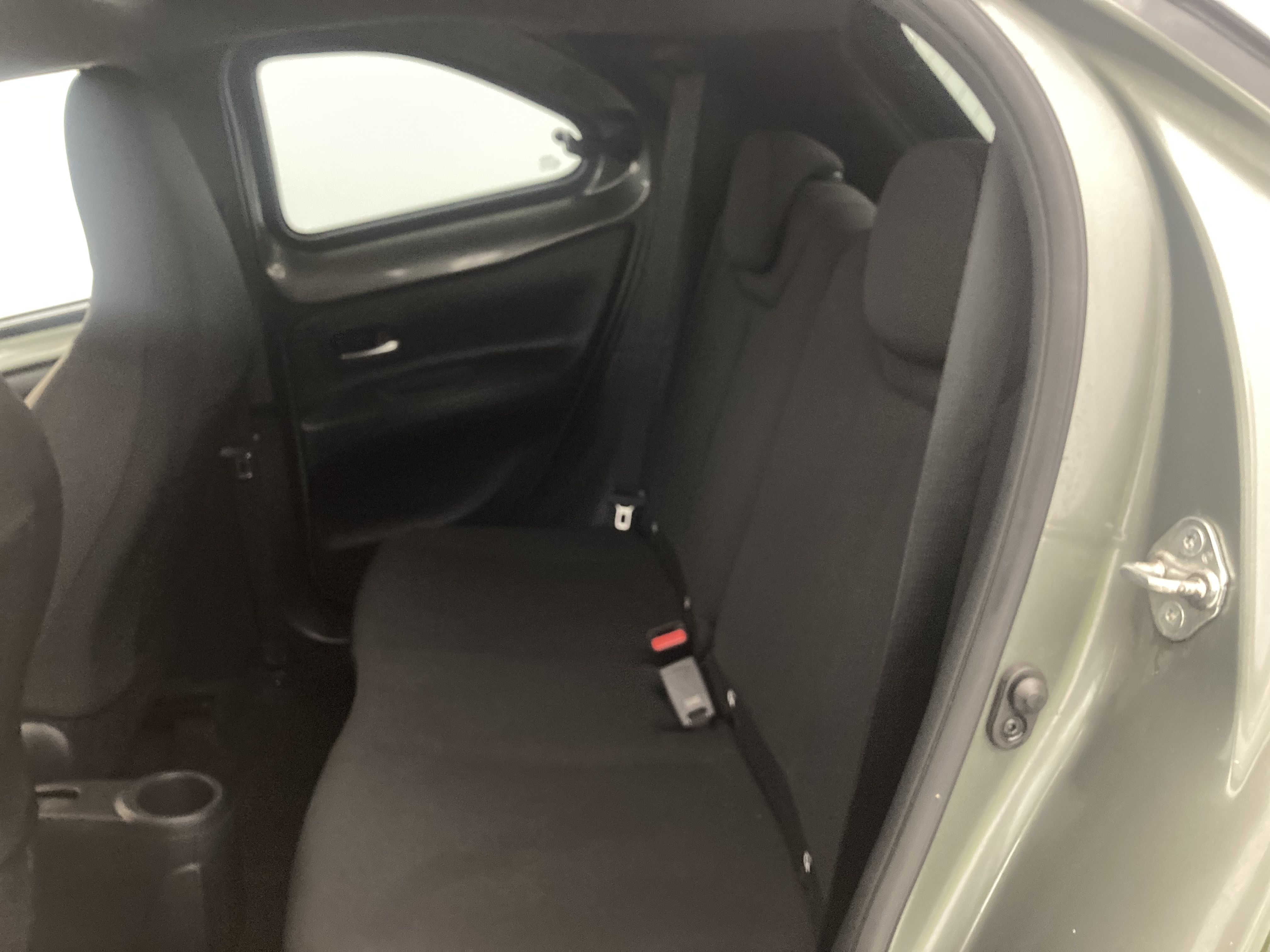 toyota aygo x pulse 1.0 VVT-I 72 2023 cardamon green / black 19