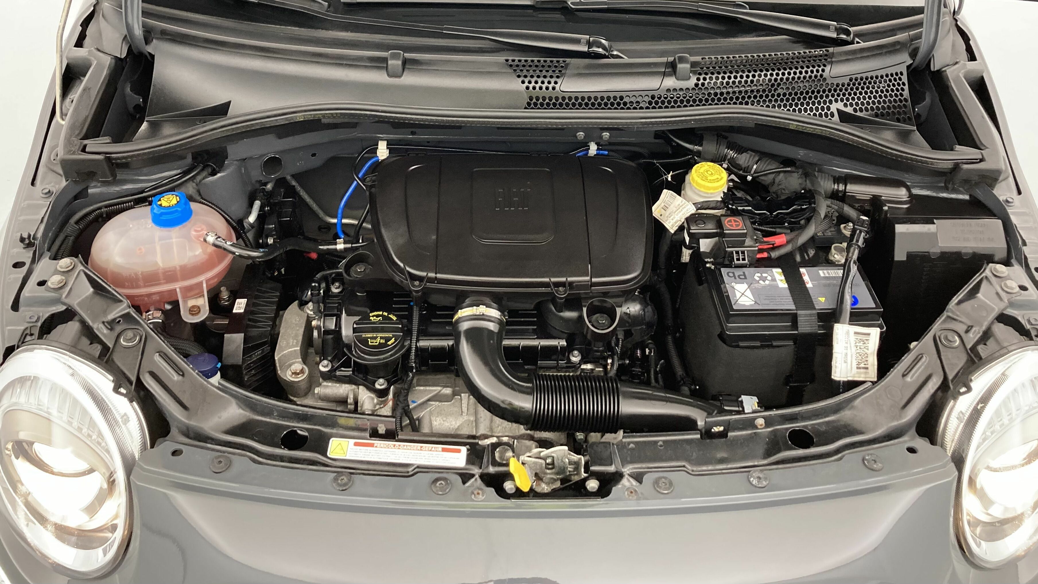 fiat 500 dolcevita 1.0 HYBRID 70 MHEV 2022 carrara grau 25