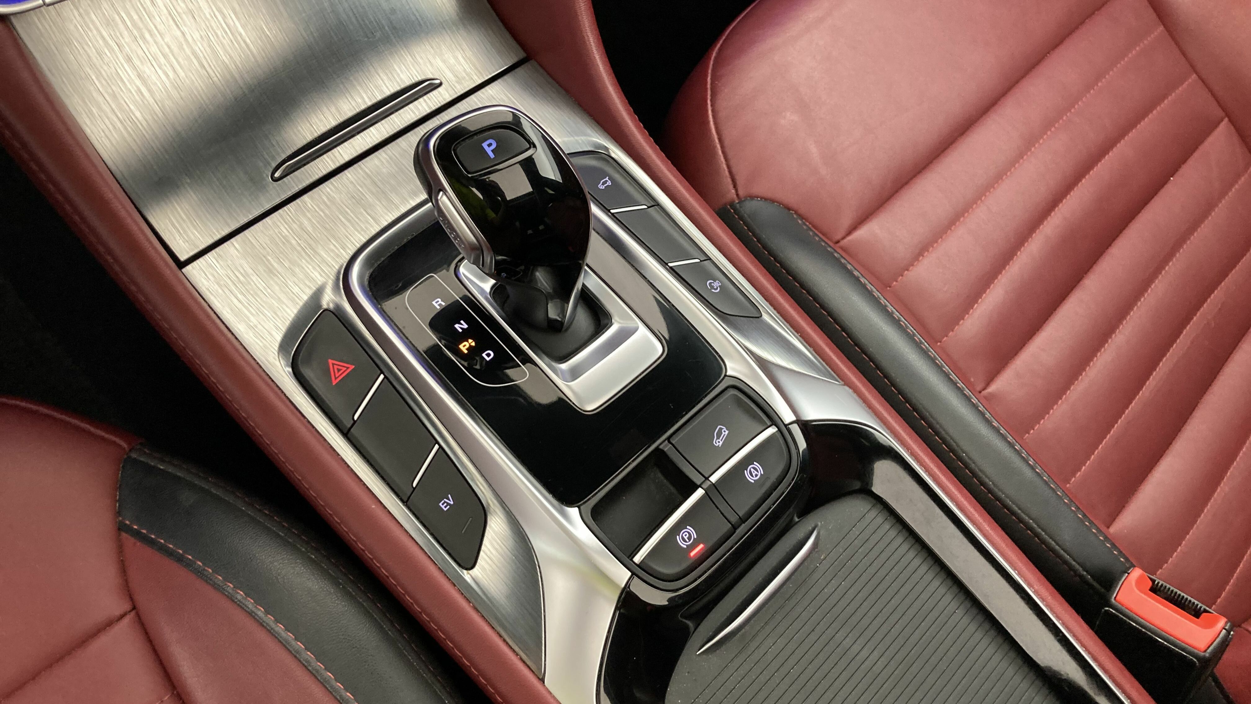 mg ehs phev exclusive 1.5 T-GDI 258 PHEV 2022 pebble black 20