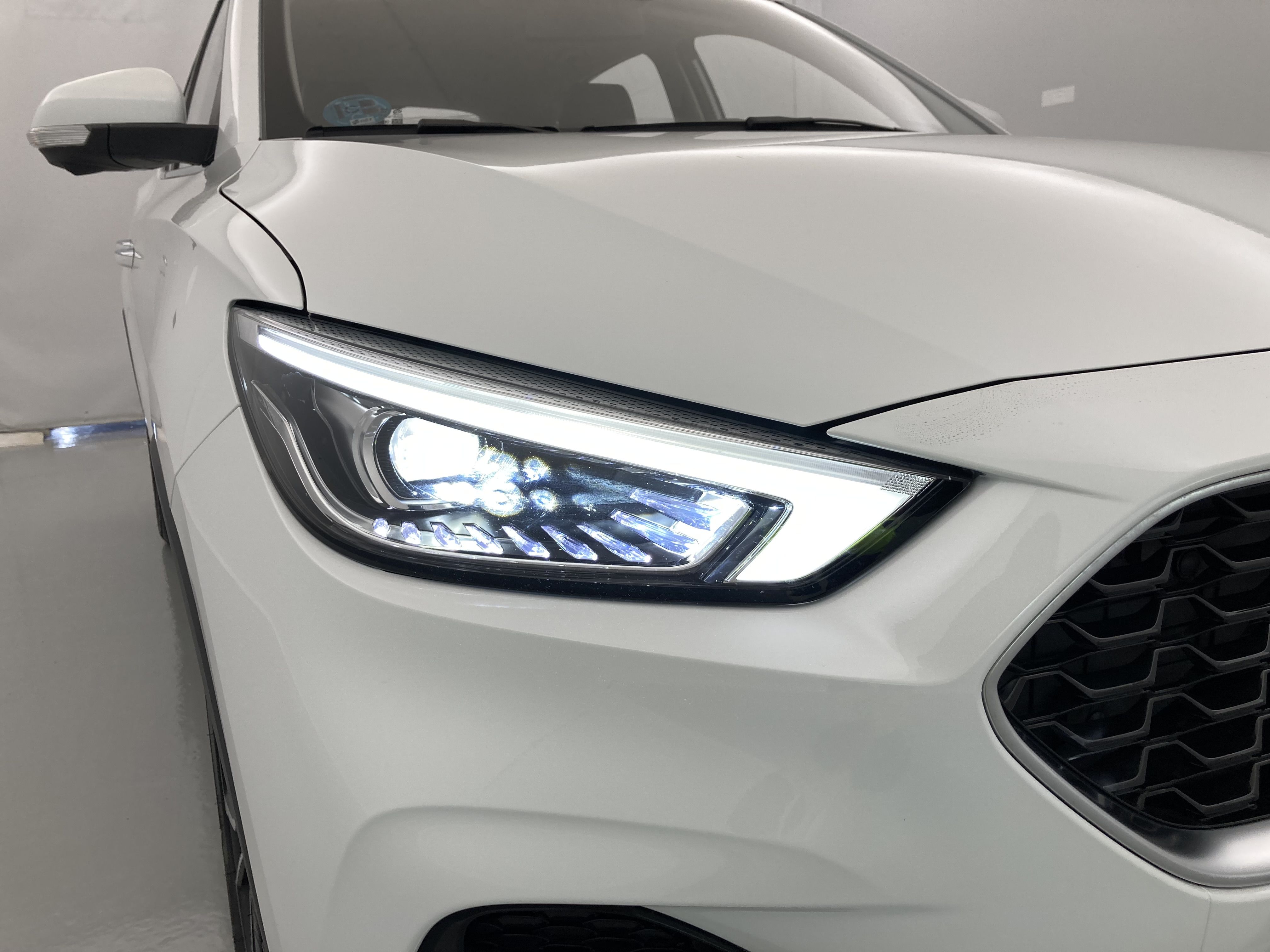 mg zs luxury 1.0 T-GDI 111 CA 2023 dover white 14