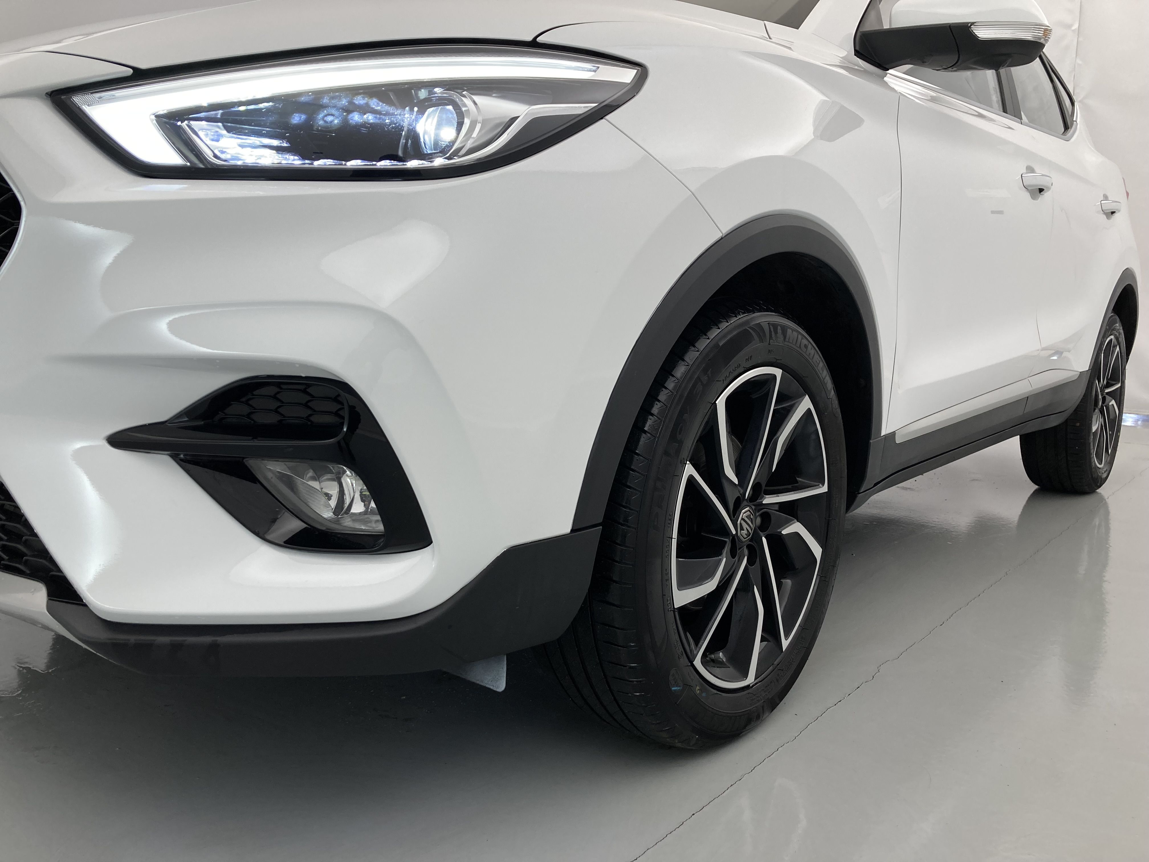 mg zs luxury 1.0 T-GDI 111 CA 2023 dover white 26