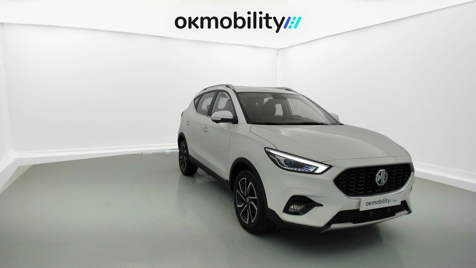 mg zs luxury 1.0 T-GDI 110 AT 2024 dover white 3