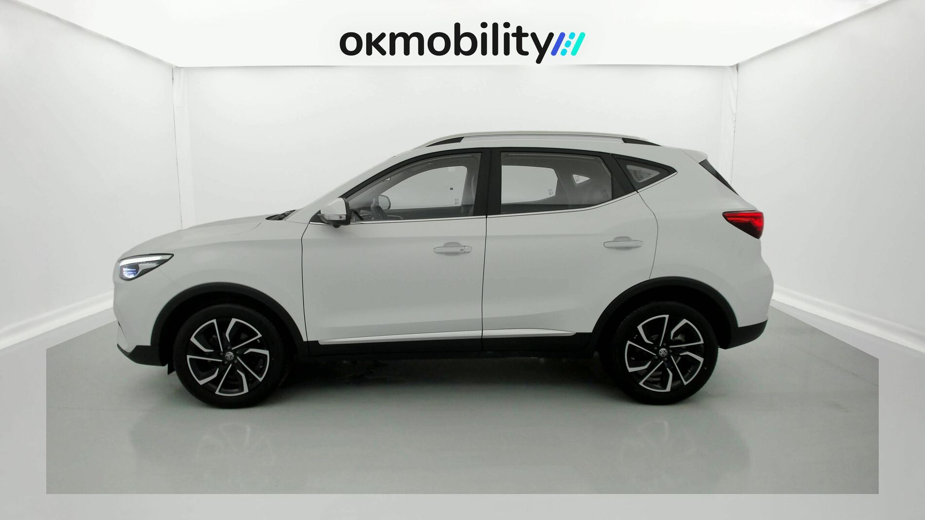 mg zs luxury 1.0 T-GDI 110 AT 2024 dover white 7