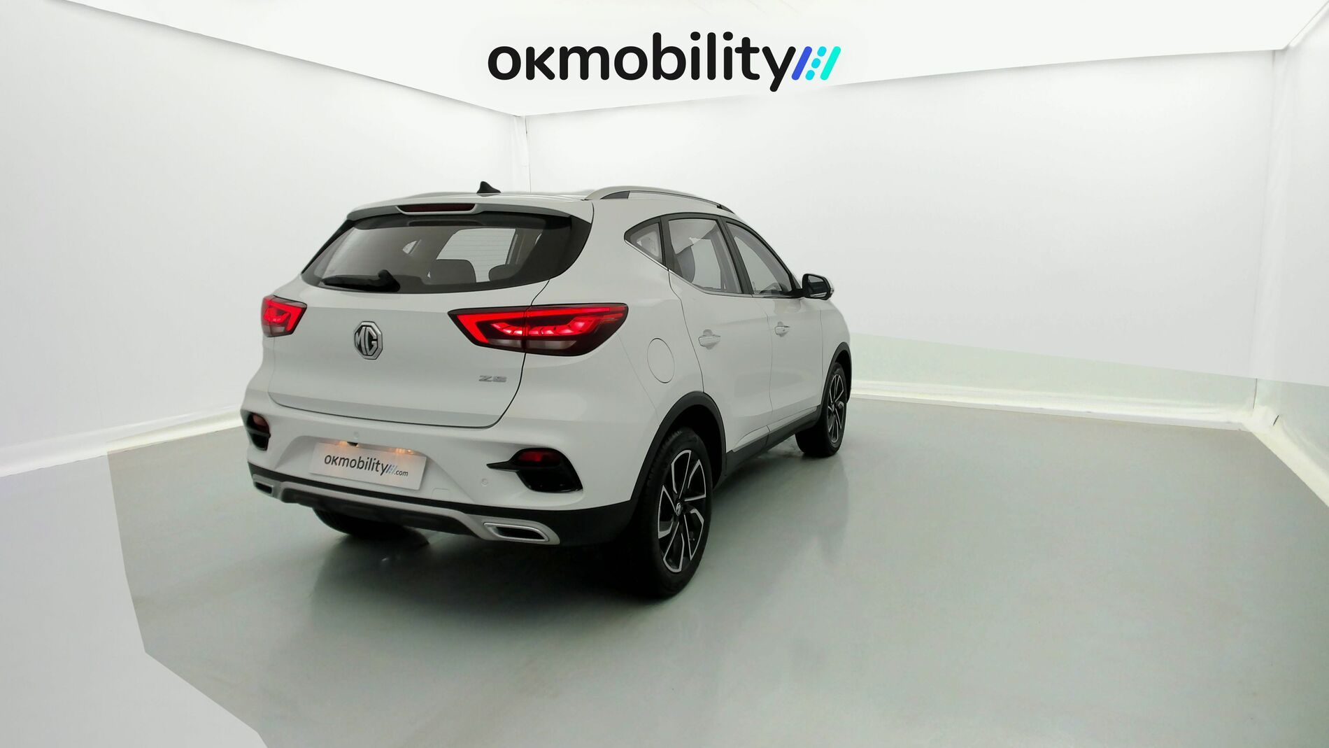 mg zs luxury 1.0 T-GDI 110 AT 2024 dover white 11