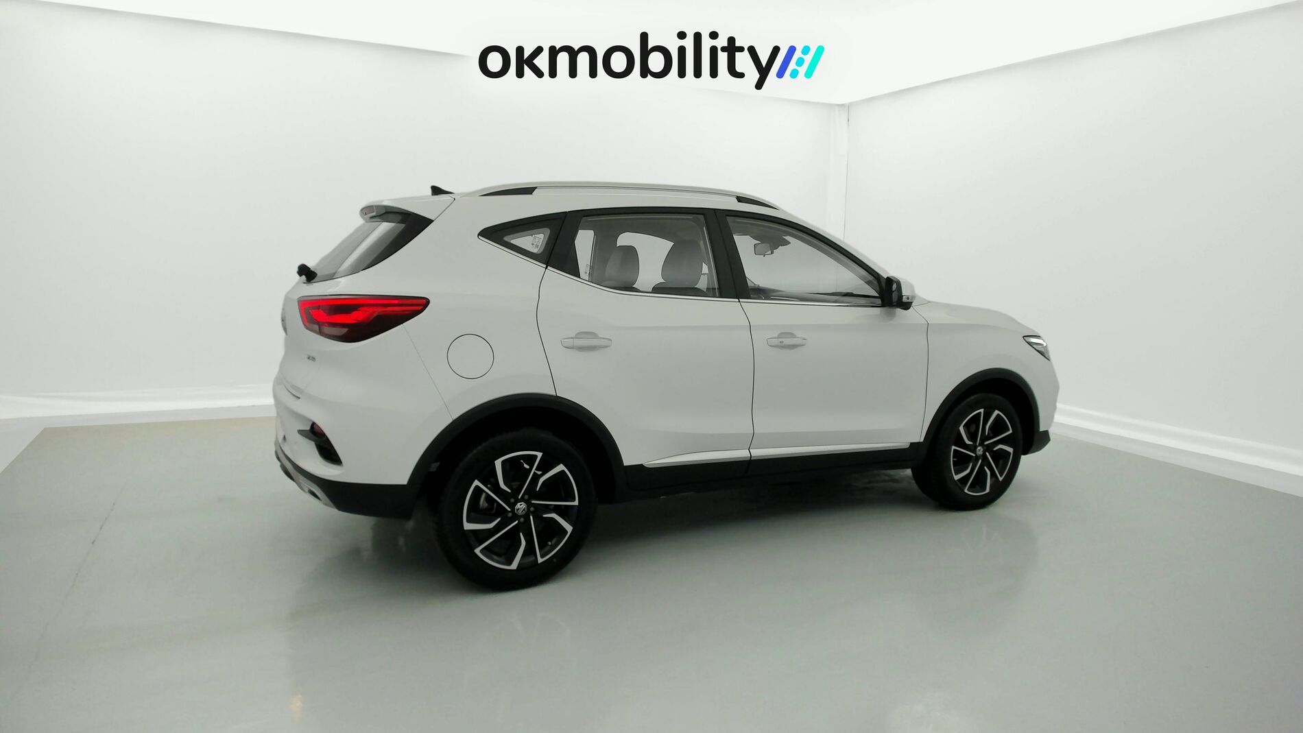 mg zs luxury 1.0 T-GDI 110 AT 2024 dover white 12