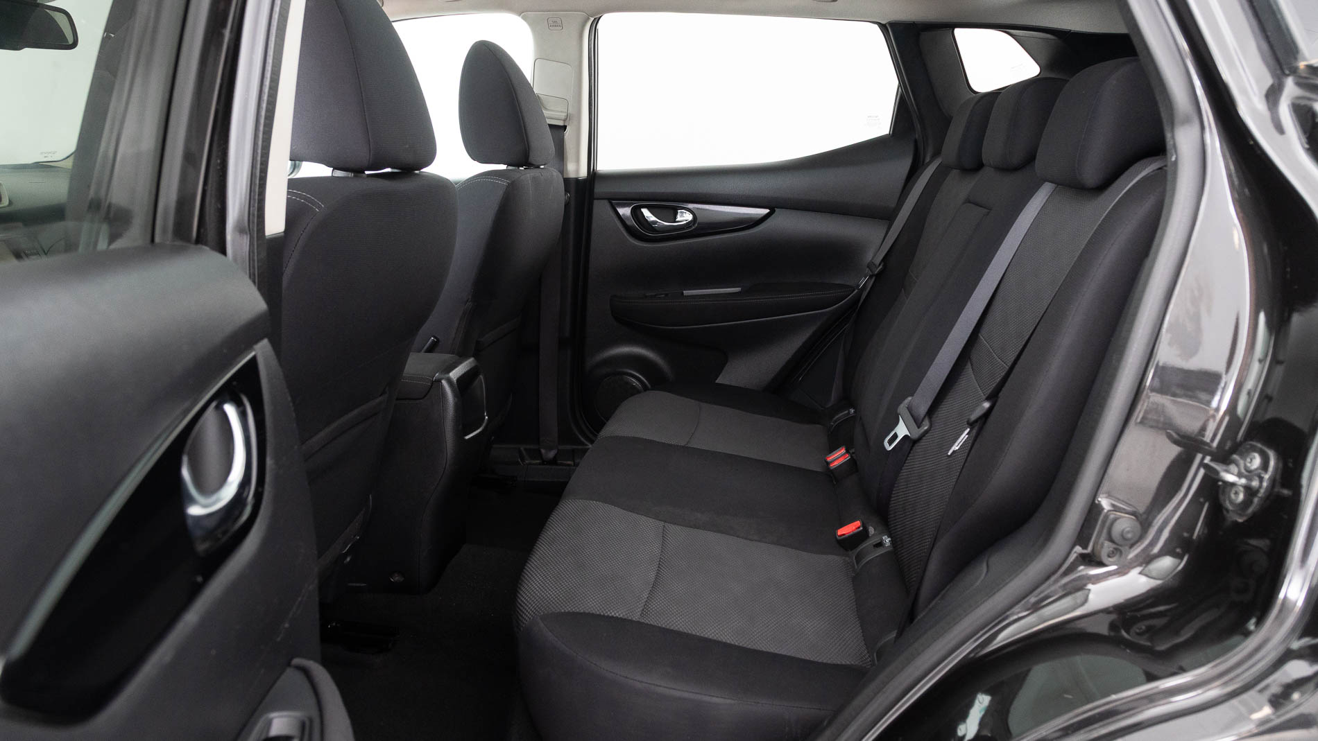 nissan qashqai n connecta 1.2 DIG-T 115 2017 negro 21