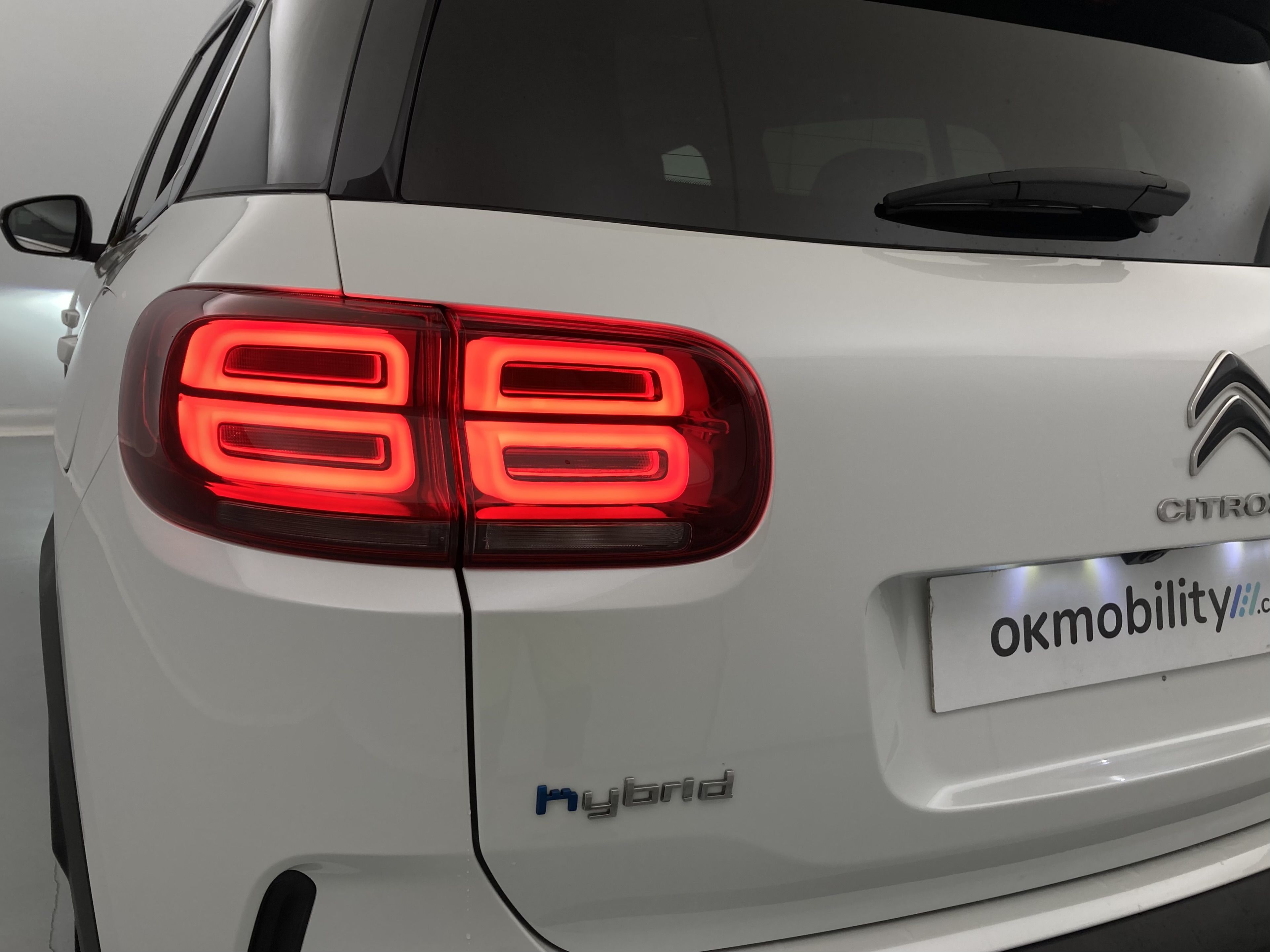 citroen c5 aircross shine 1.6 PURETECH HYBRID 225 E-EAT 2022 blanco nacarado / negro 26