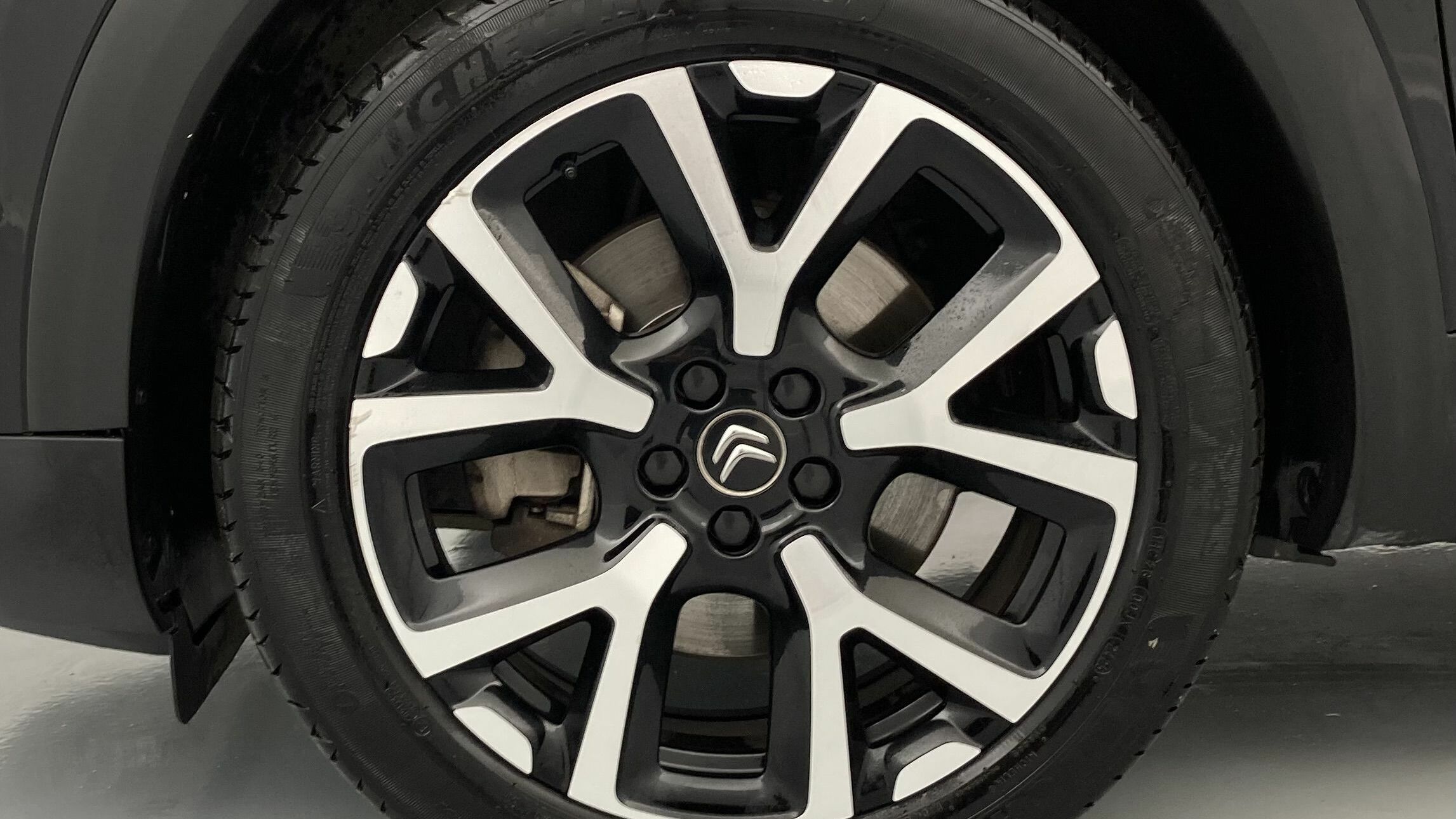 citroen c5 aircross shine 1.6 PURETECH HYBRID 225 E-EAT 2022 negro perla nera 27