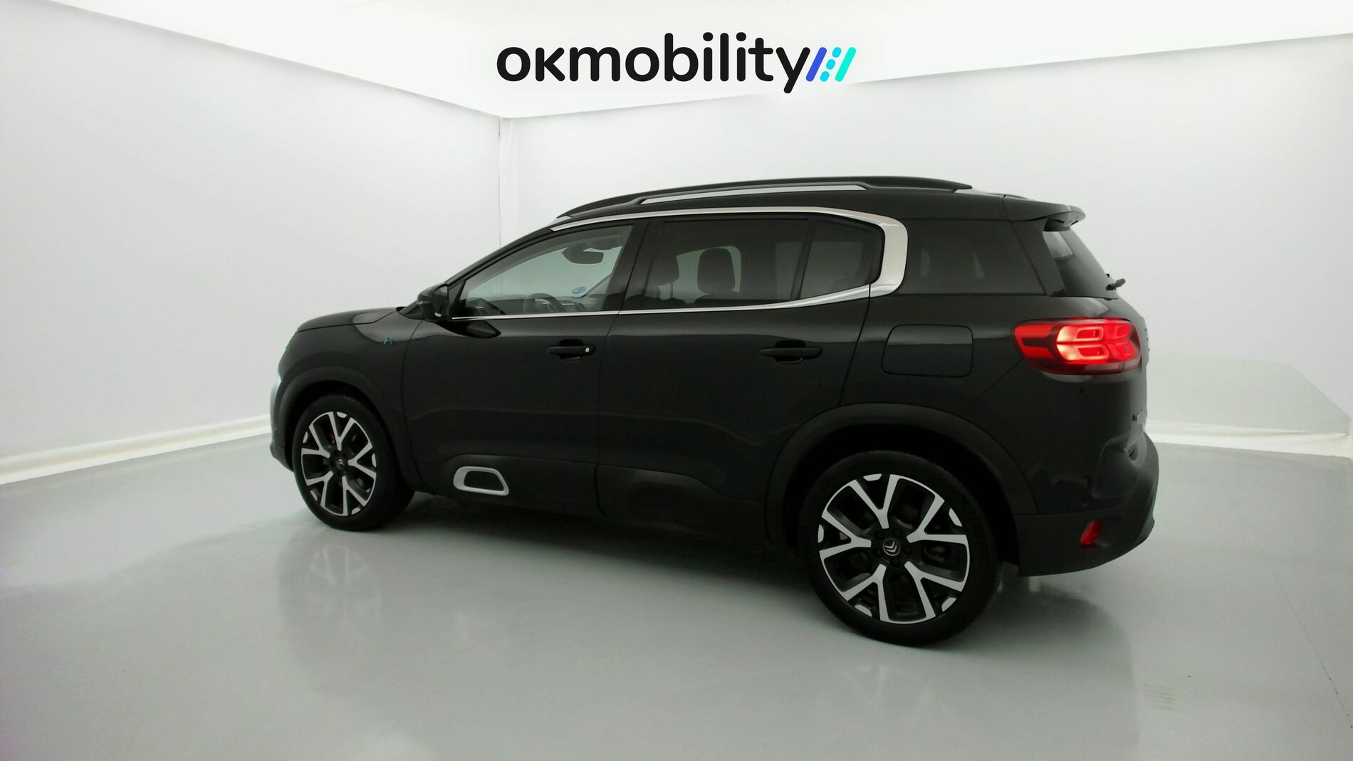 citroen c5 aircross shine 1.6 PURETECH HYBRID 225 E-EAT 2022 negro perla nera 8