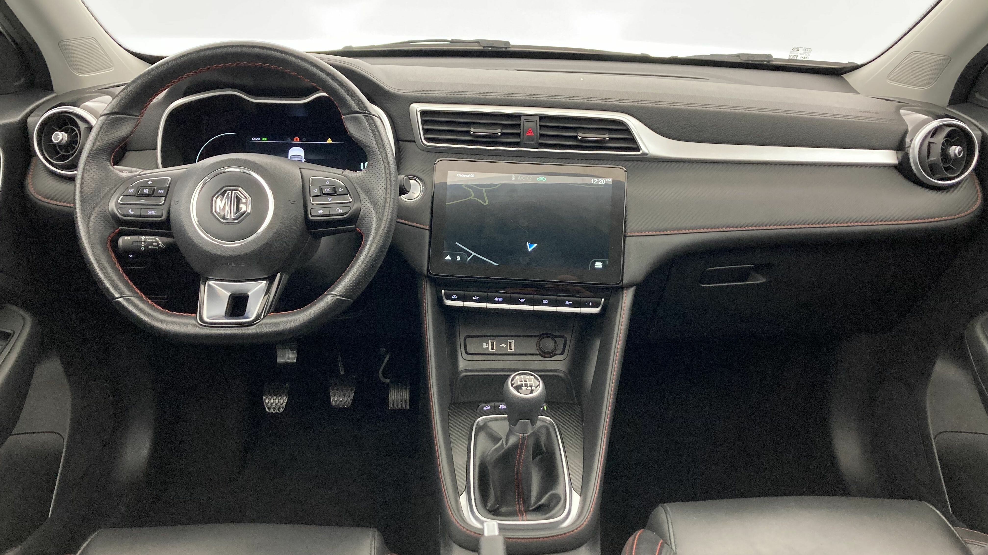 mg zs luxury 1.0 T-GDI 111 2023 dover white 13