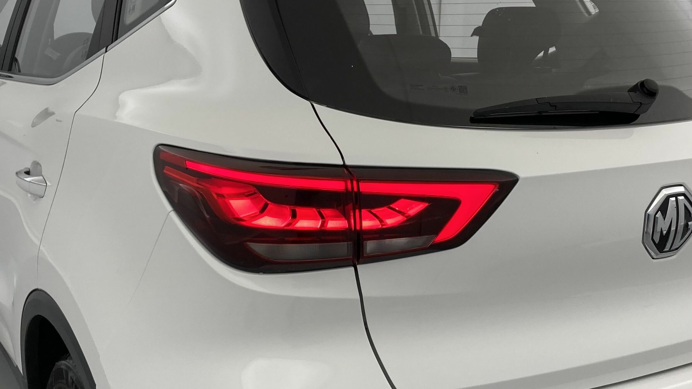 mg zs luxury 1.0 T-GDI 111 2023 dover white 25