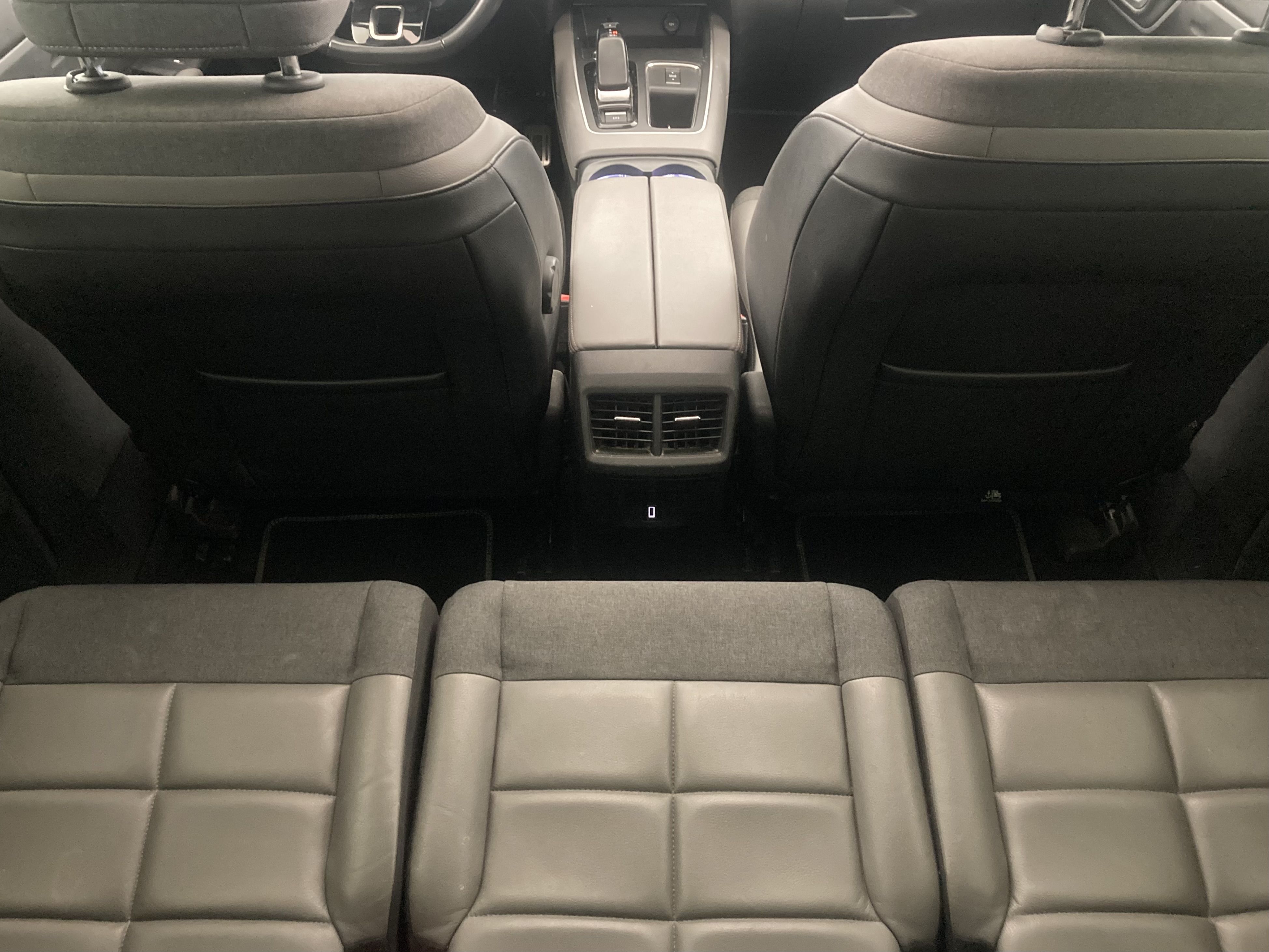 citroen c5 aircross shine 1.6 PURETECH HYBRID 225 E-EAT 2022 gris platino / negro 16