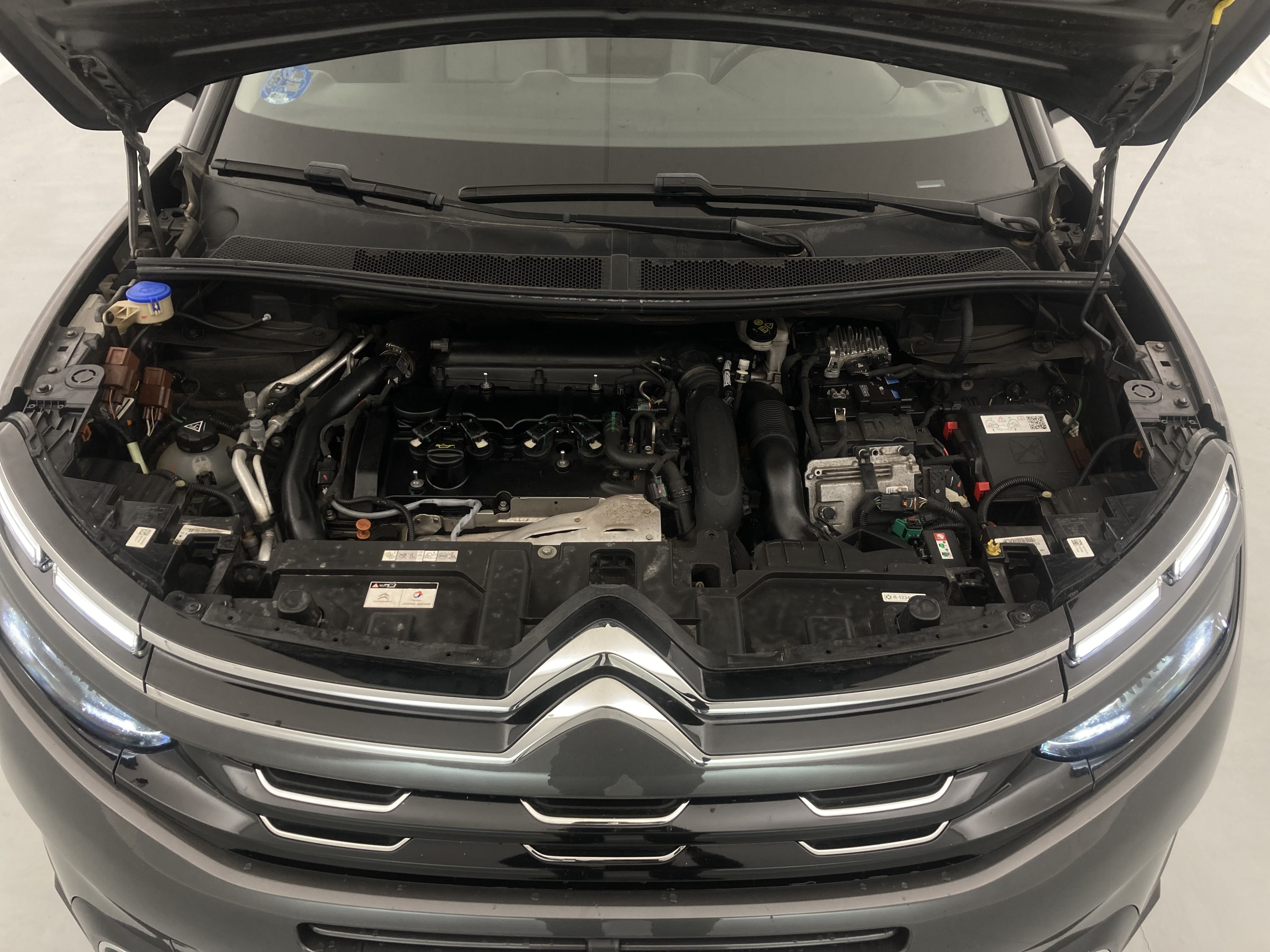 citroen c5 aircross shine 1.6 PURETECH HYBRID 225 E-EAT 2022 gris platino / negro 23