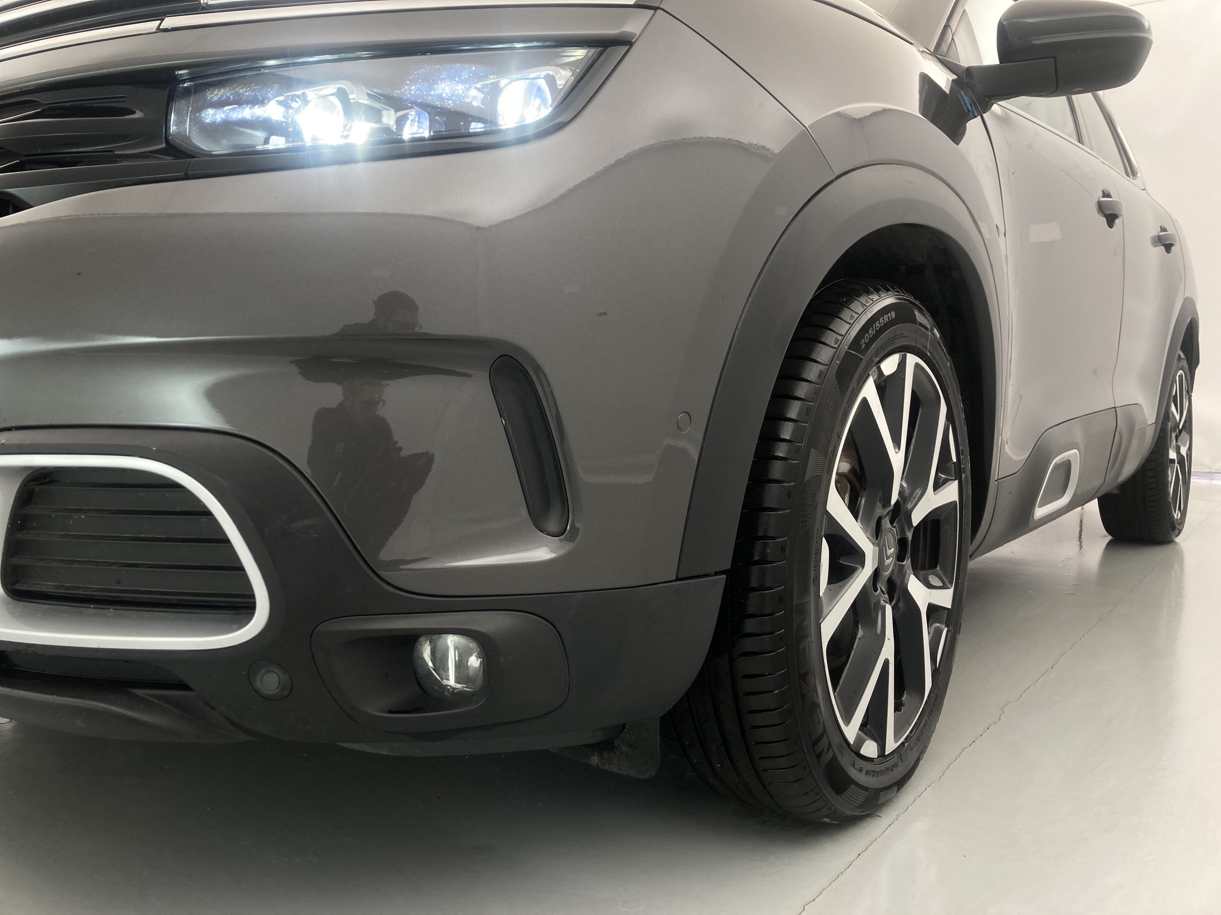 citroen c5 aircross shine 1.6 PURETECH HYBRID 225 E-EAT 2022 gris platino / negro 28