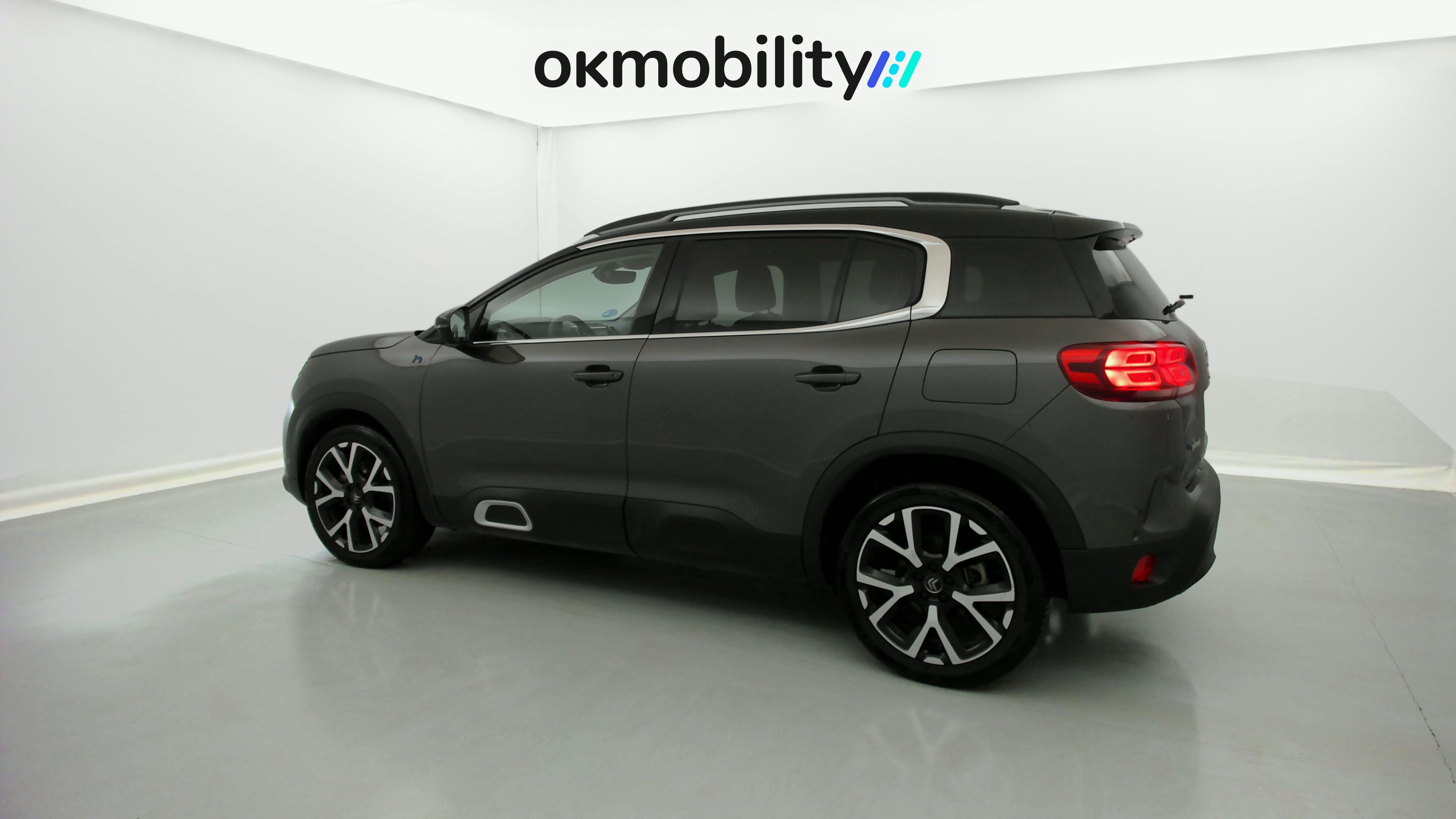 citroen c5 aircross shine 1.6 PURETECH HYBRID 225 E-EAT 2022 gris platino / negro 8