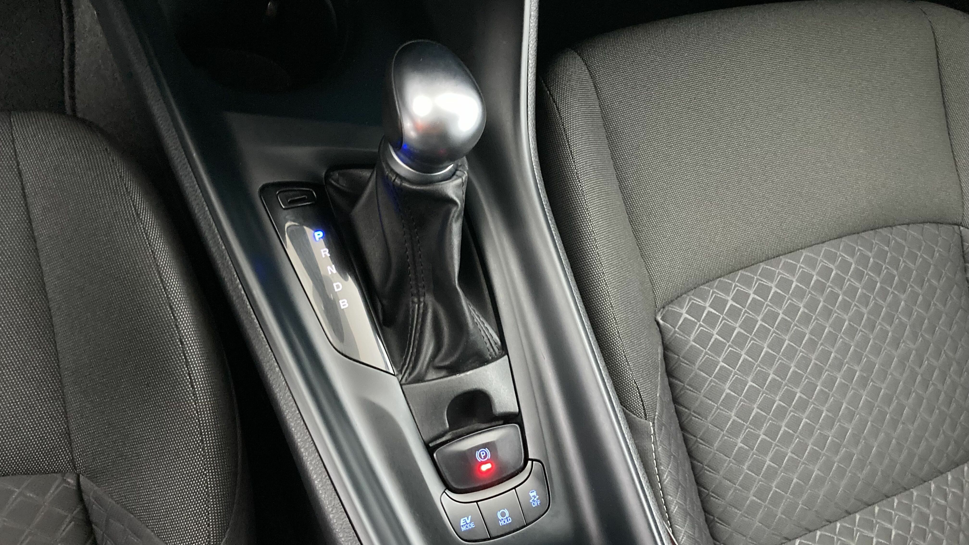 toyota c-hr business edition 1.8 E-CVT 125H 2023 azul sodalita 21