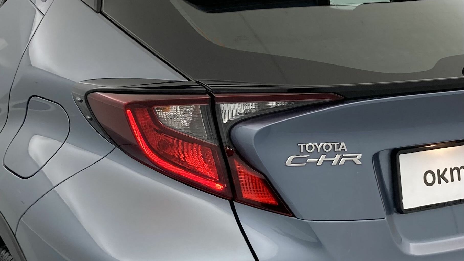 toyota c-hr business edition 1.8 E-CVT 125H 2023 azul sodalita 31