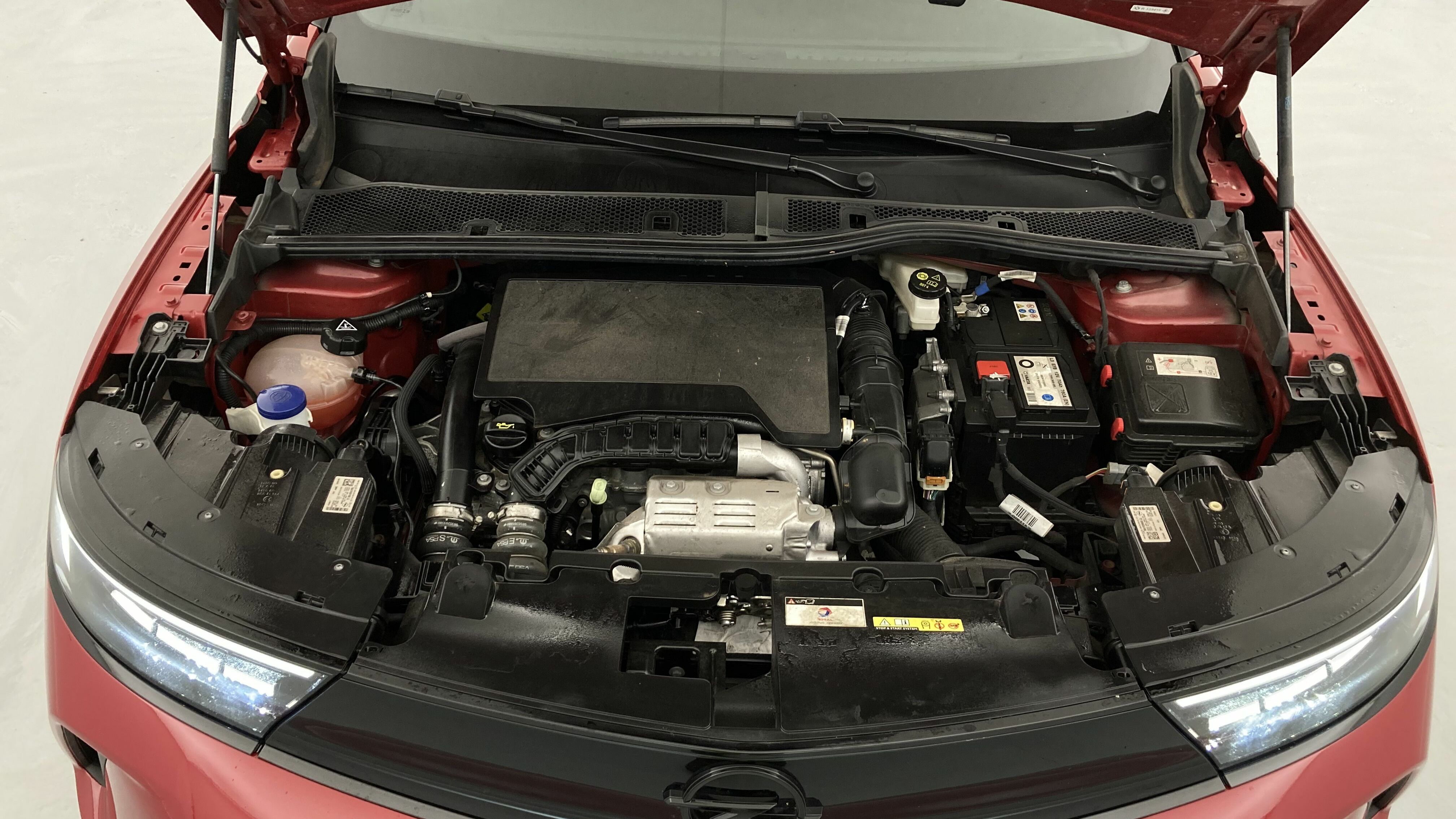 opel mokka gs 1.2T 130 AT 2023 kosmos red 26