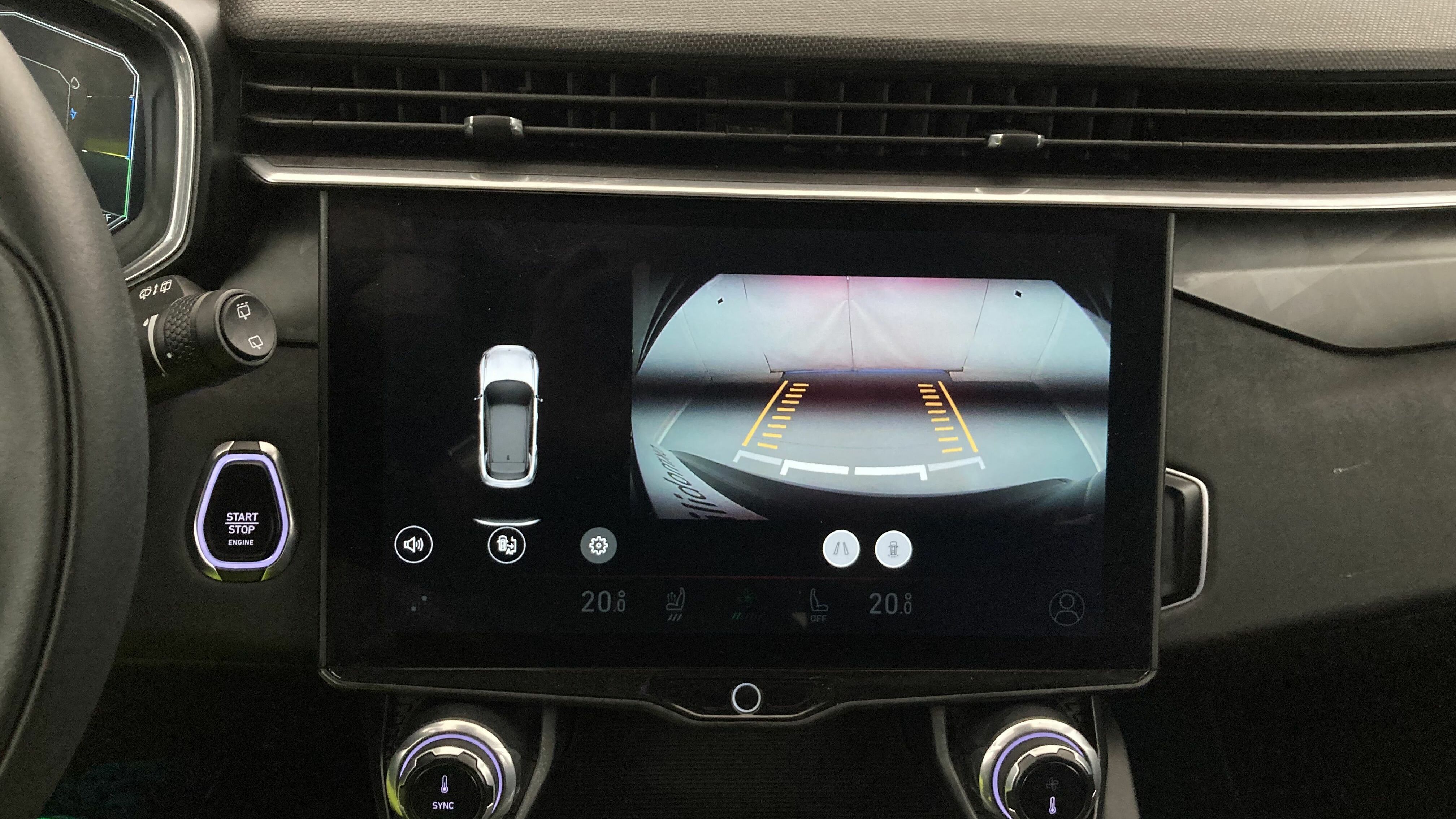 lynk&co 1 nv 1.5 HEV 197 2021 negro 20