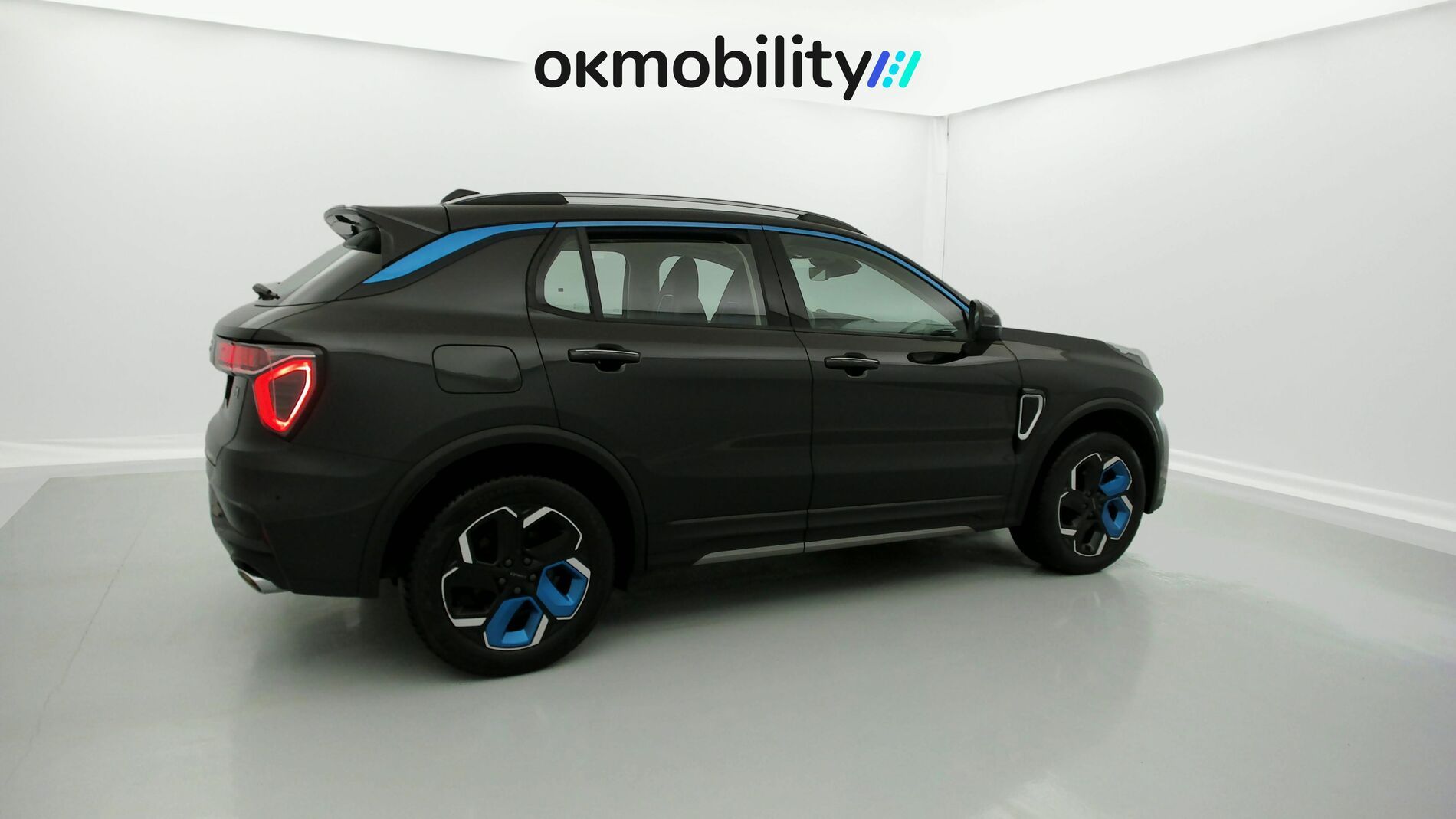 lynk&co 1 nv 1.5 HEV 197 2021 negro 13