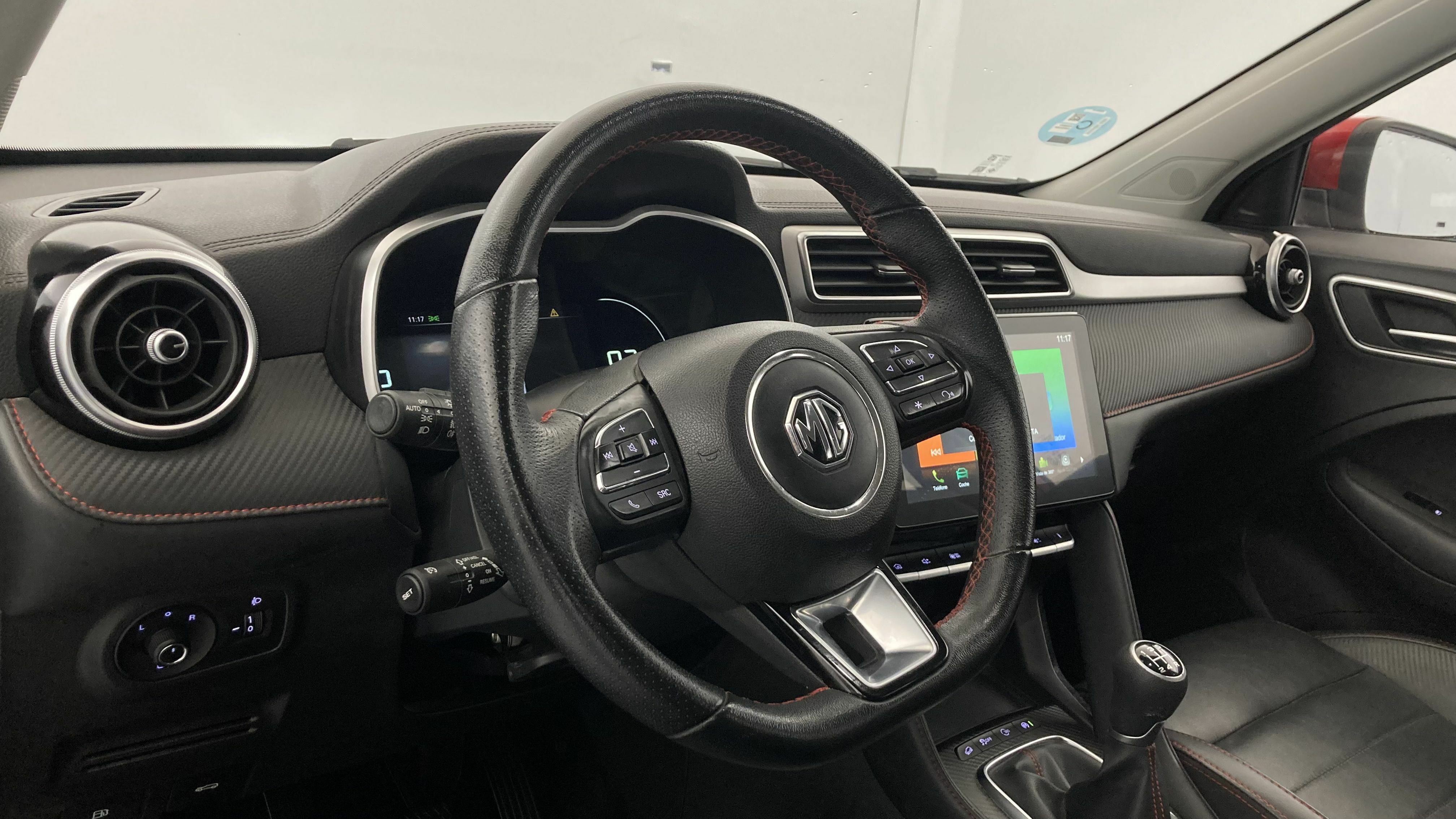 mg zs luxury 1.5 VTI-TECH 106 2023 diamond red 14