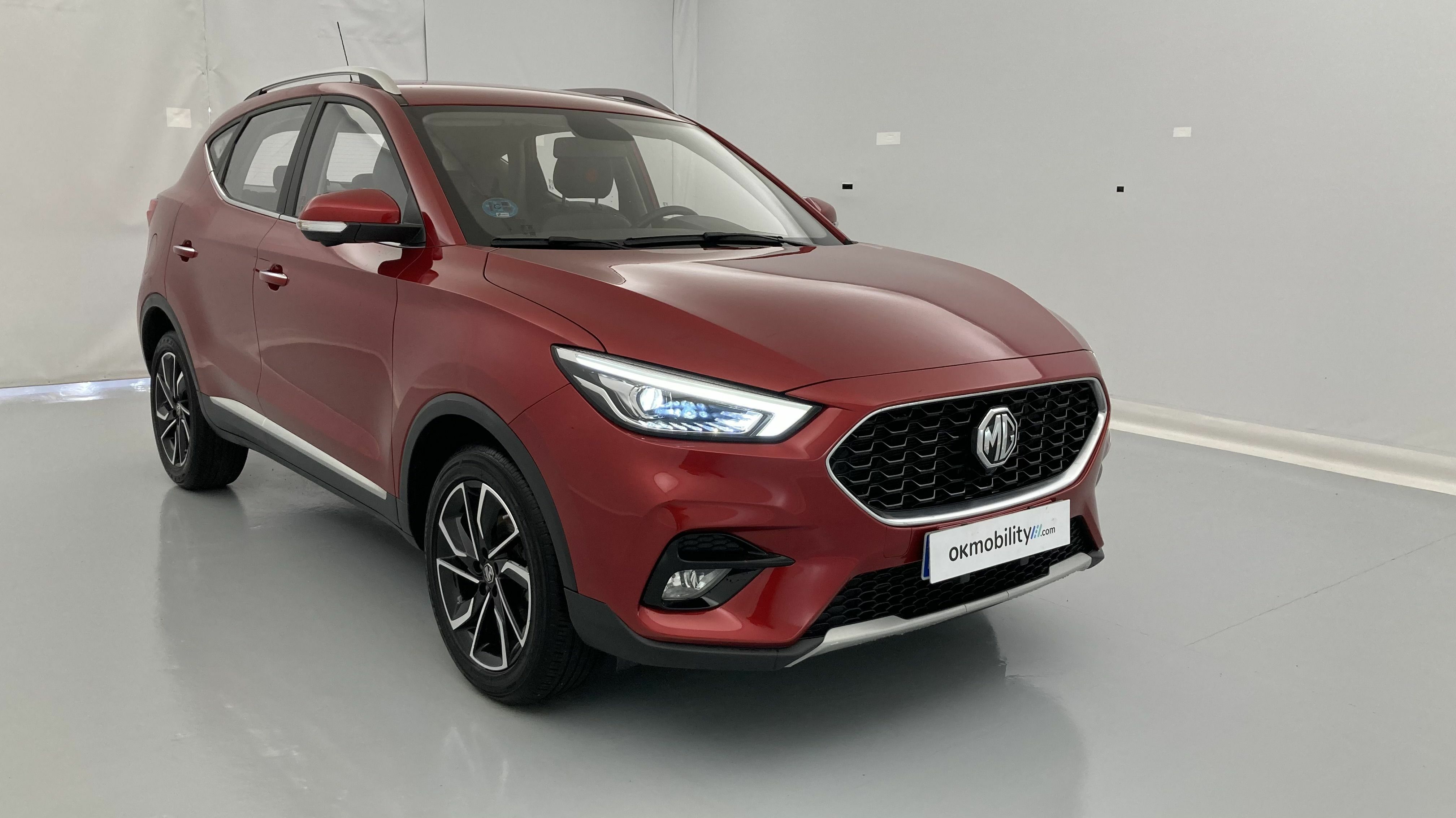 mg zs luxury 1.5 VTI-TECH 106 2023 diamond red 22