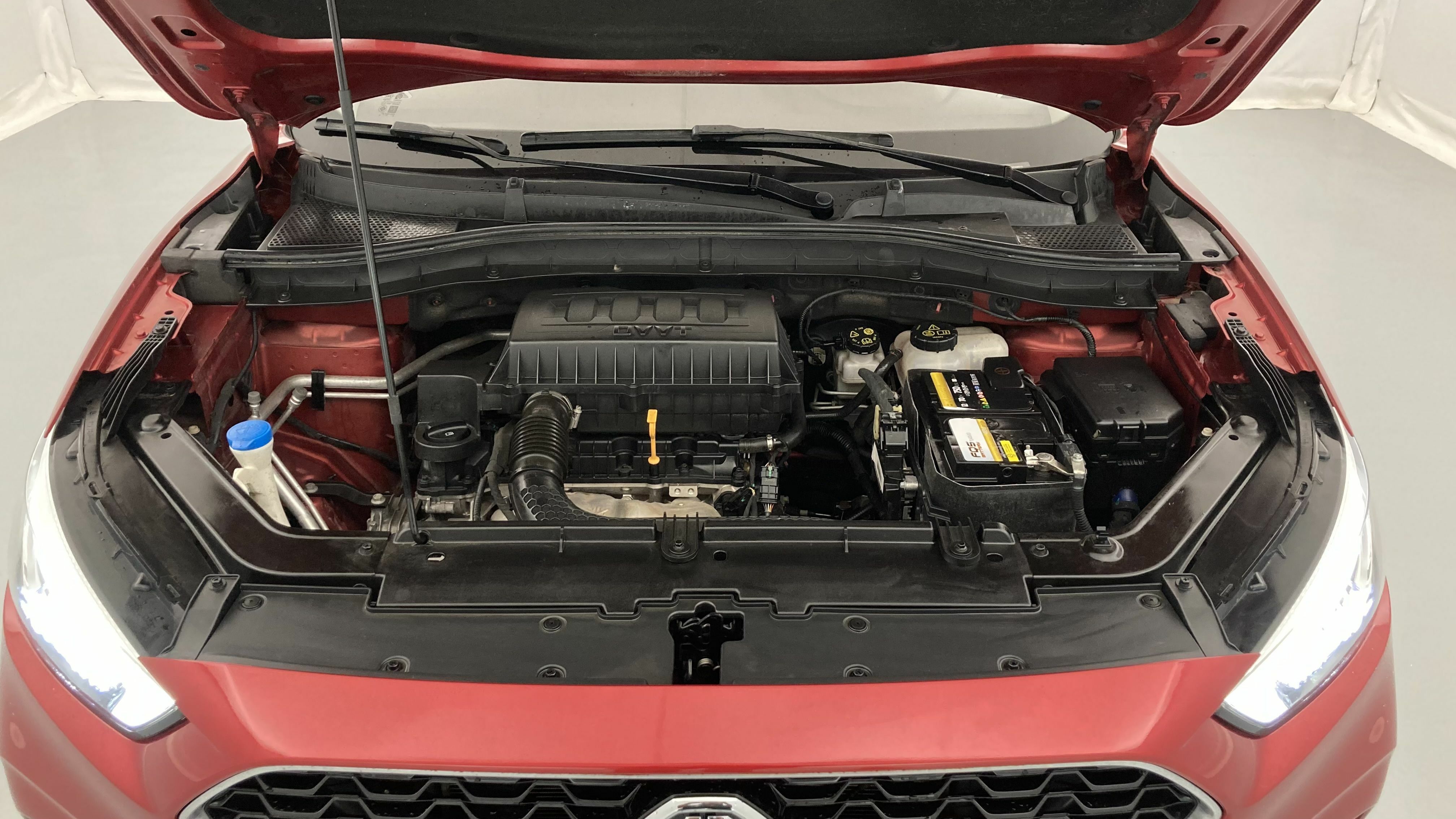 mg zs luxury 1.5 VTI-TECH 106 2023 diamond red 24