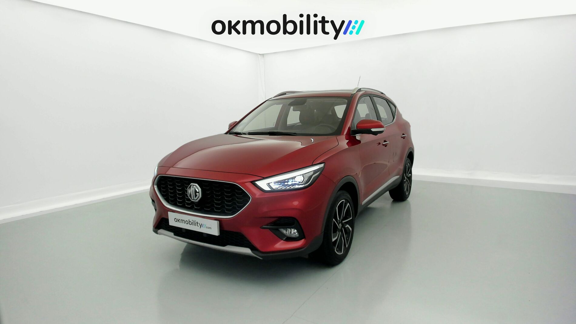 mg zs luxury 1.5 VTI-TECH 106 2023 diamond red 1